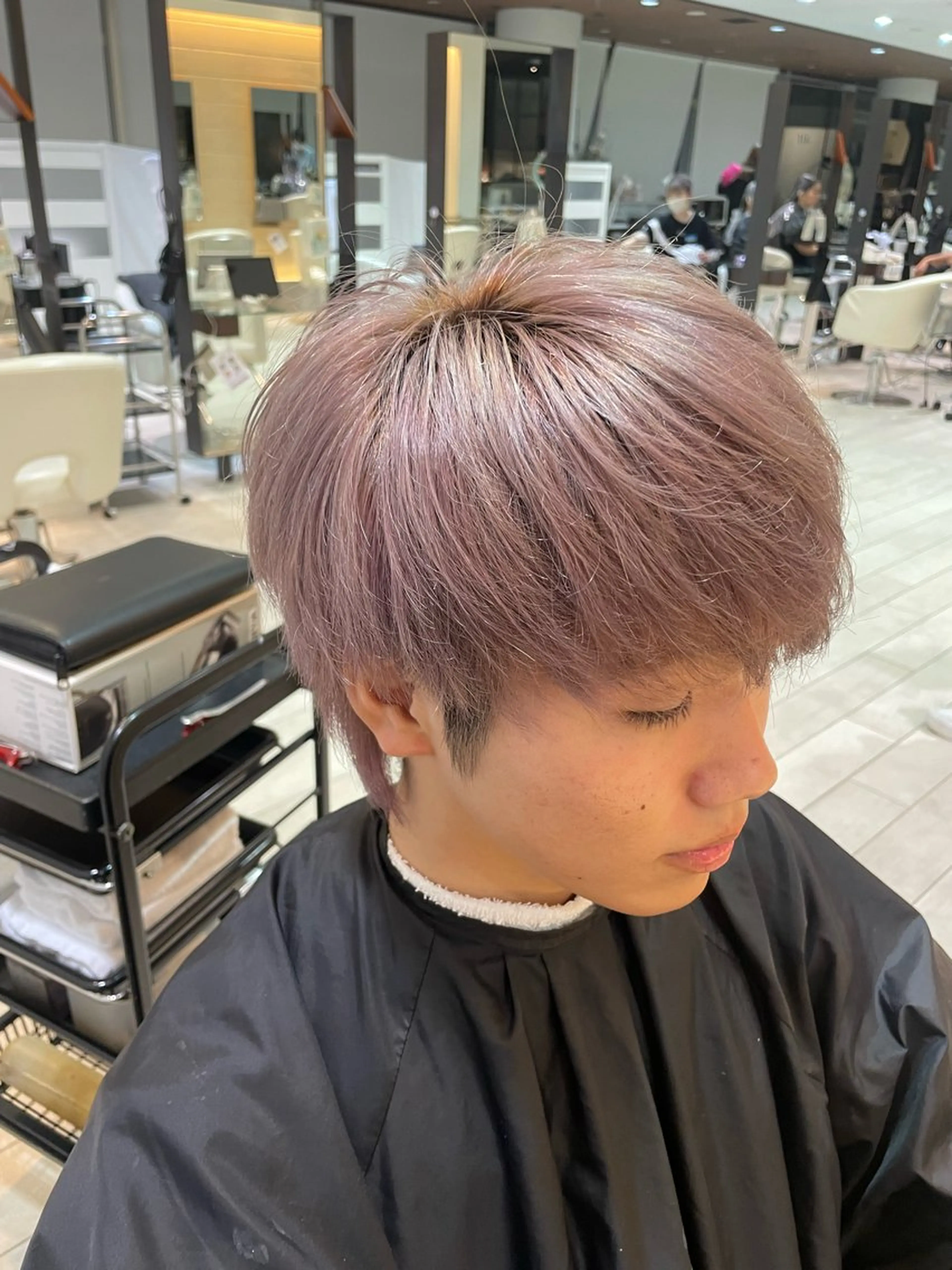 カラー 稲毛田 颯人のヘアスタイル