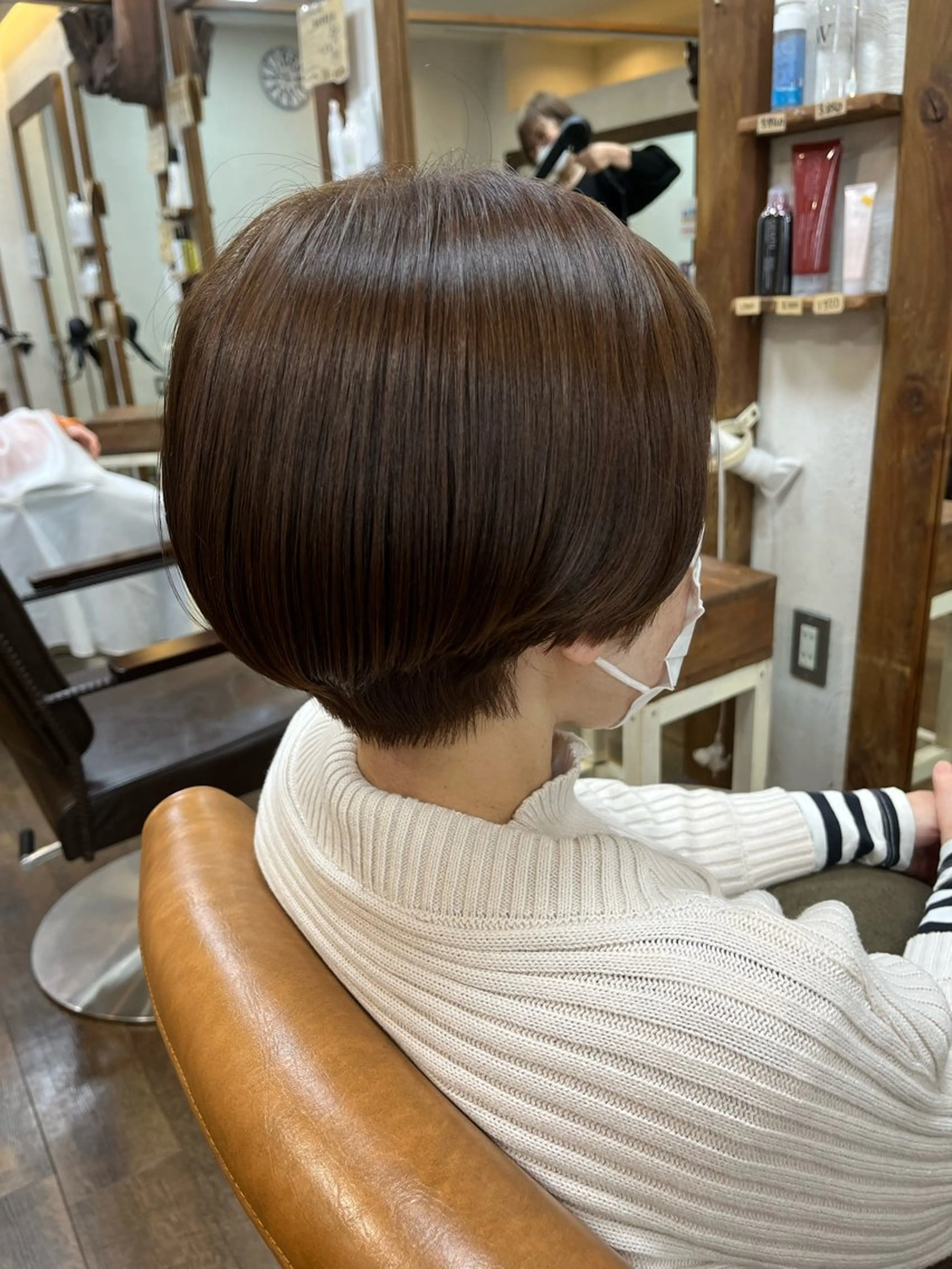 ショート カラー 木 村のヘアスタイル