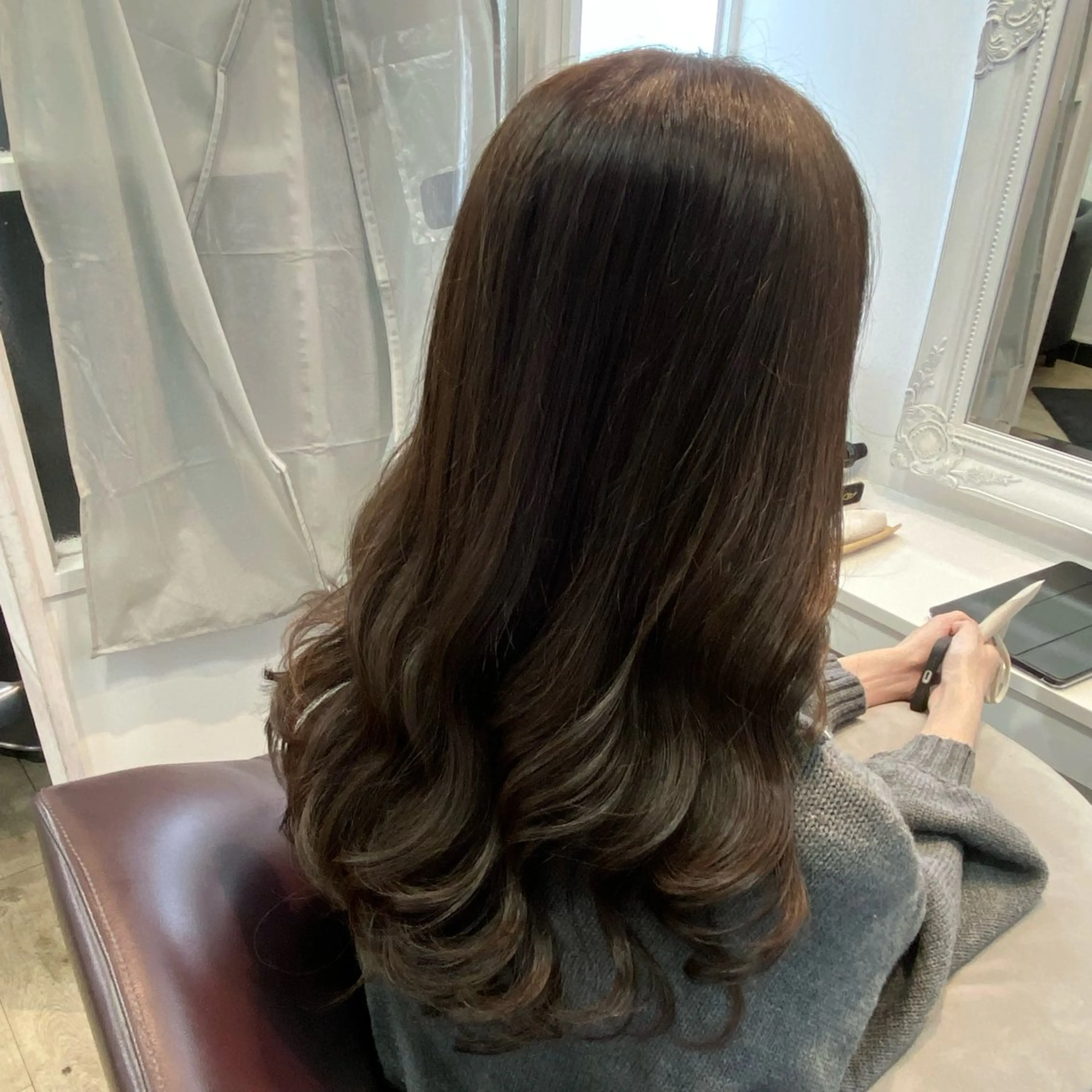 ロング カラー 透明感カラー グレージュ ヘアカラー 𝑆𝐴𝑂𝑅𝐼 /大森🪞🎀のヘアスタイル