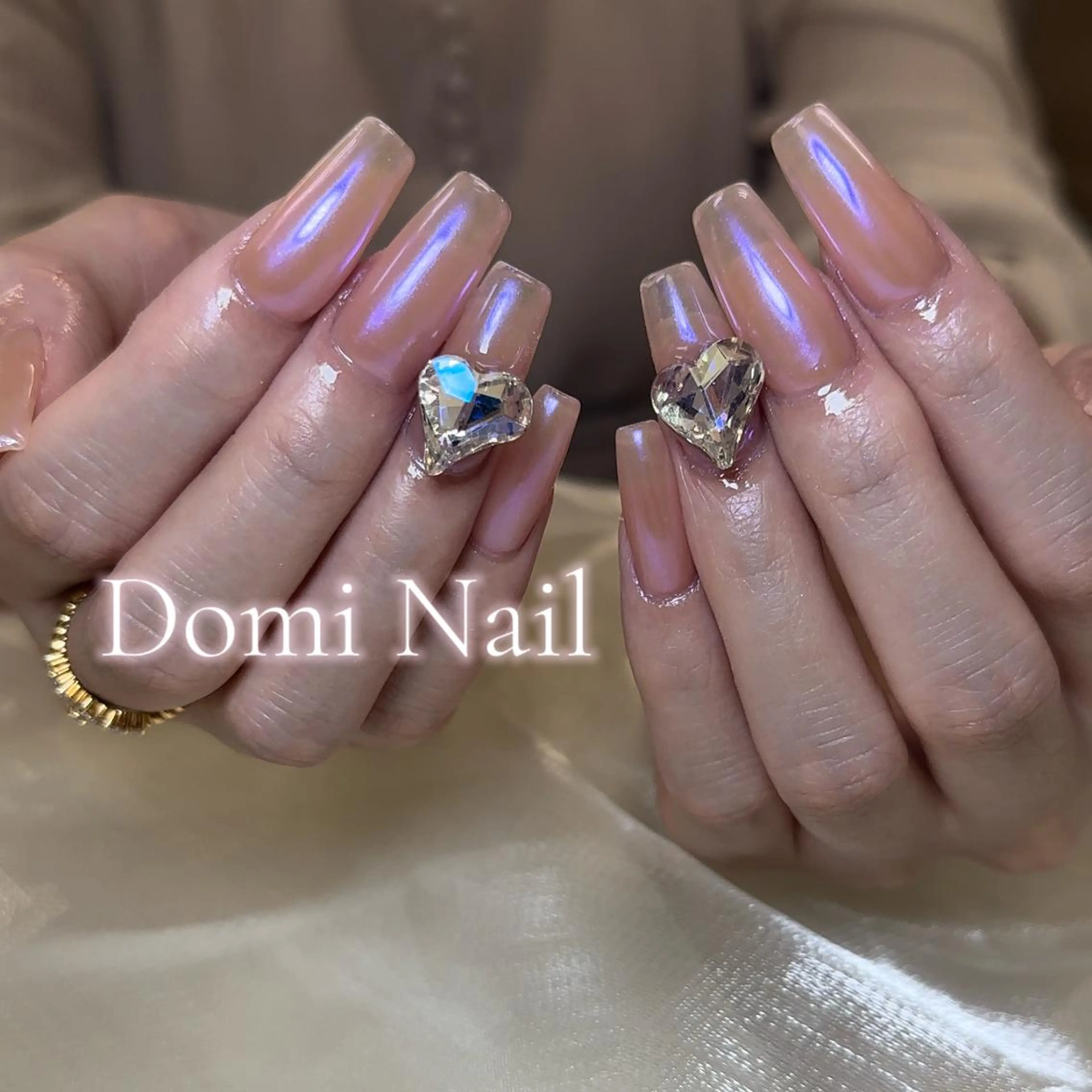 ネイル オーロラネイル ワンカラーネイル ネイルチップ ハンドネイル 渋谷 Domi Nailのネイルデザイン