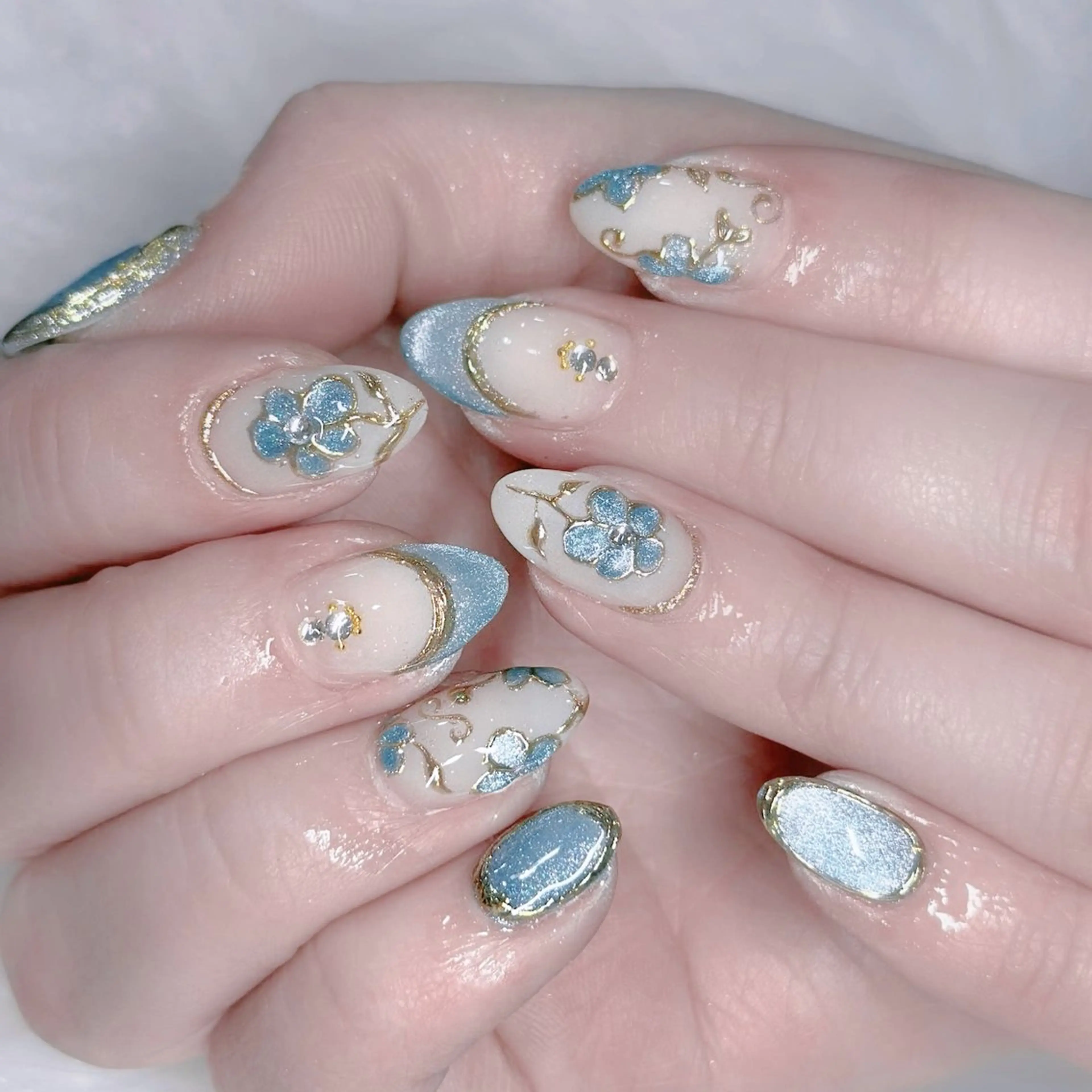 ネイル オーロラネイル グラデーション ハート ホログラムネイル キラキラネイル HA NIのネイルデザイン