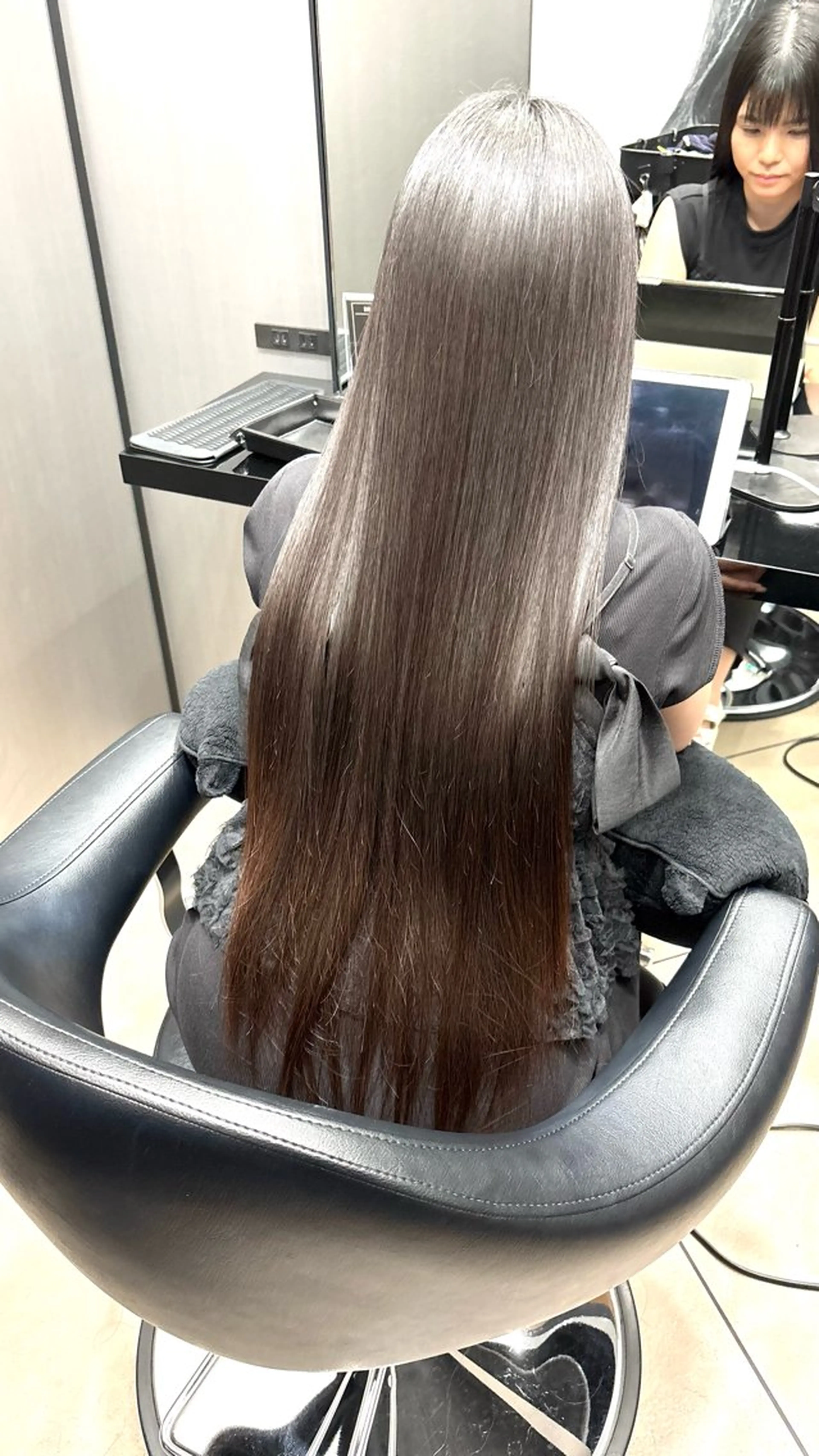 ロング 縮毛矯正 カット 縮毛矯正 HARUKI  MINATO Japan広島紙屋町店所属・hmj紙屋町店 脊戸智志のエステ・リラクイメージ