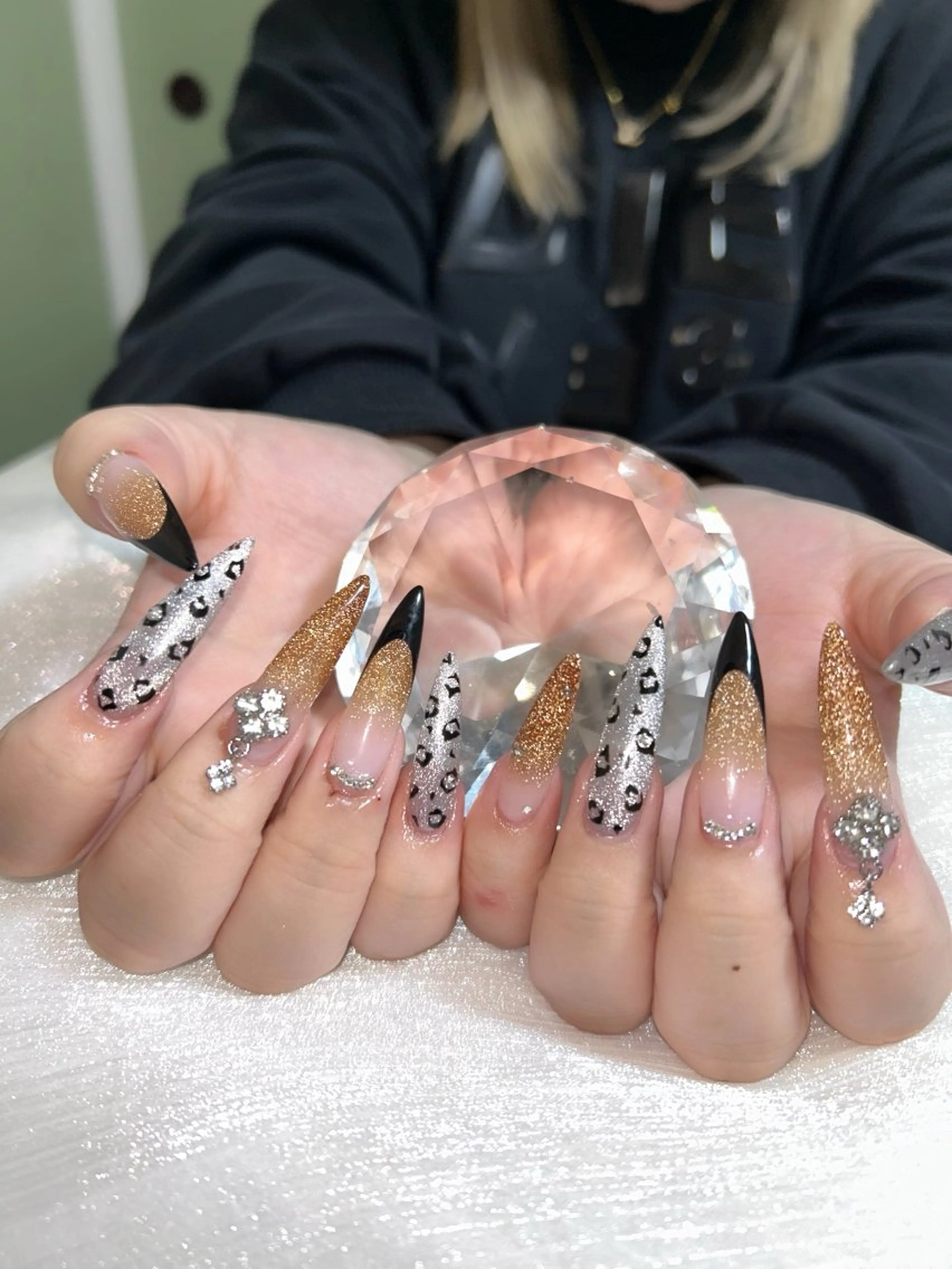 ネイル アートネイル オーロラネイル チークネイル 長さ出し フットネイル ハンドネイル Chan nailsのネイルデザイン