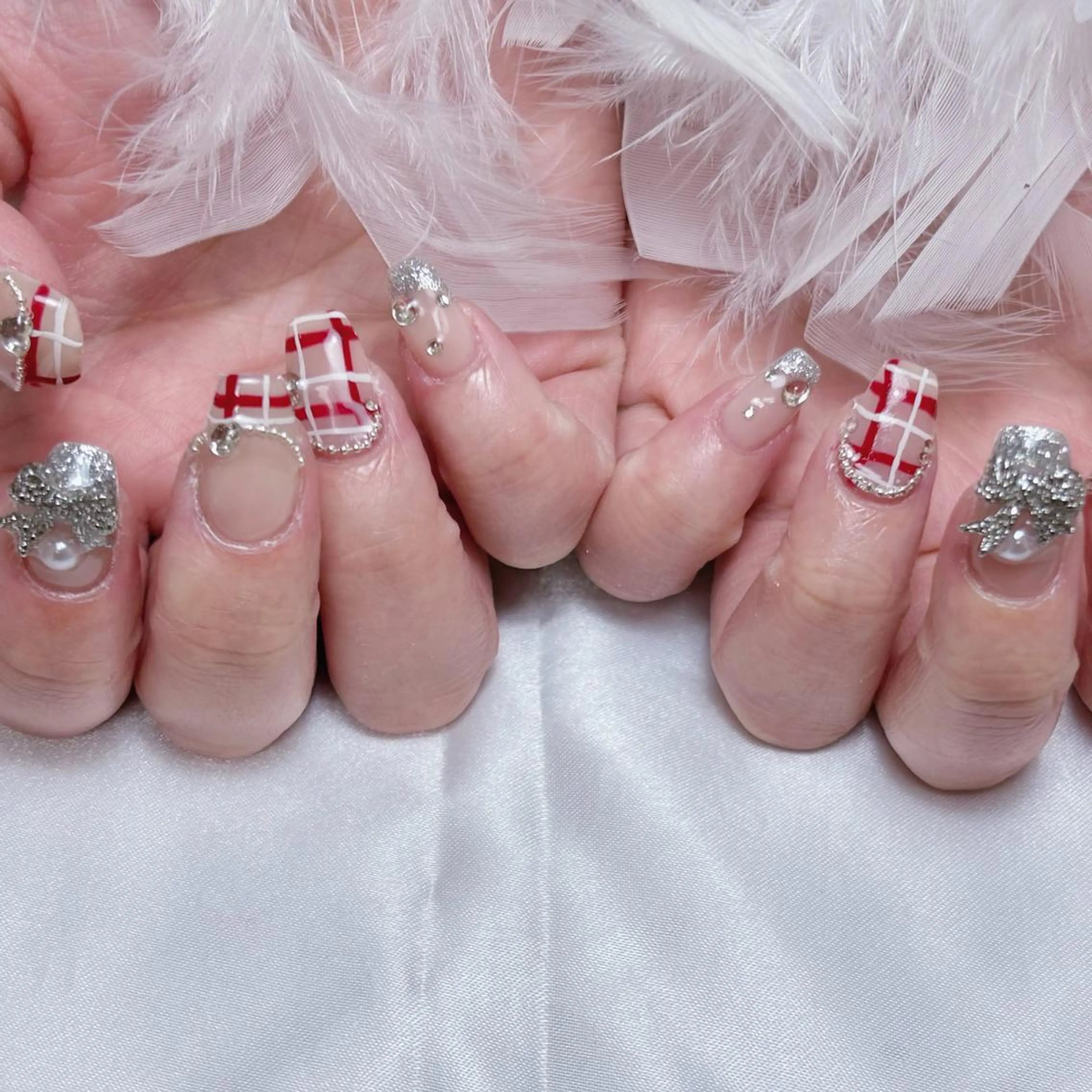 ネイル アートネイル オーロラネイル フラッシュネイル ガーリー キラキラネイル ハンドネイル Diamond NAIL💝のネイルデザイン