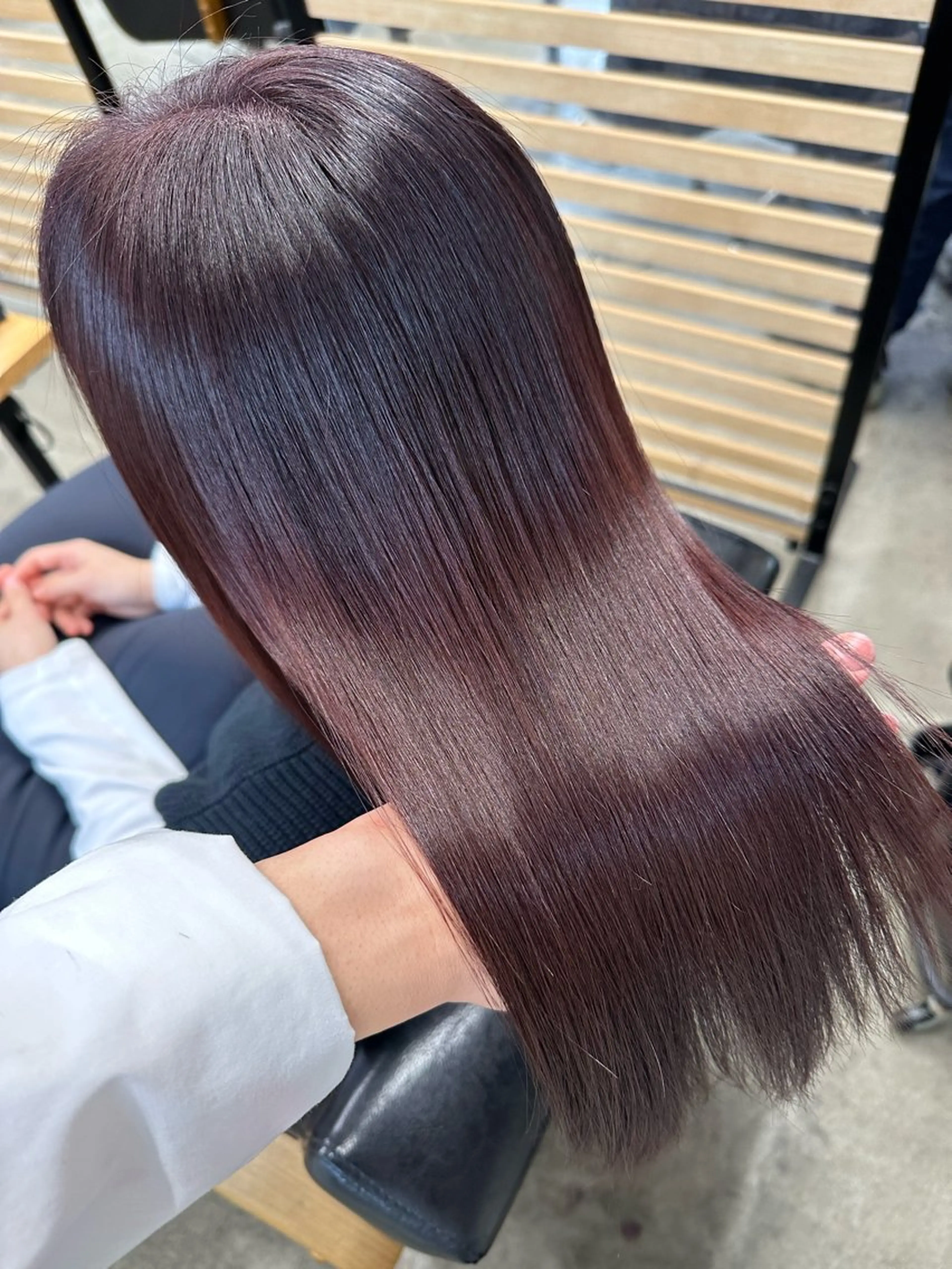 セミロング ひろし/髪質改善/ 縮毛矯正/上品✨のヘアスタイル