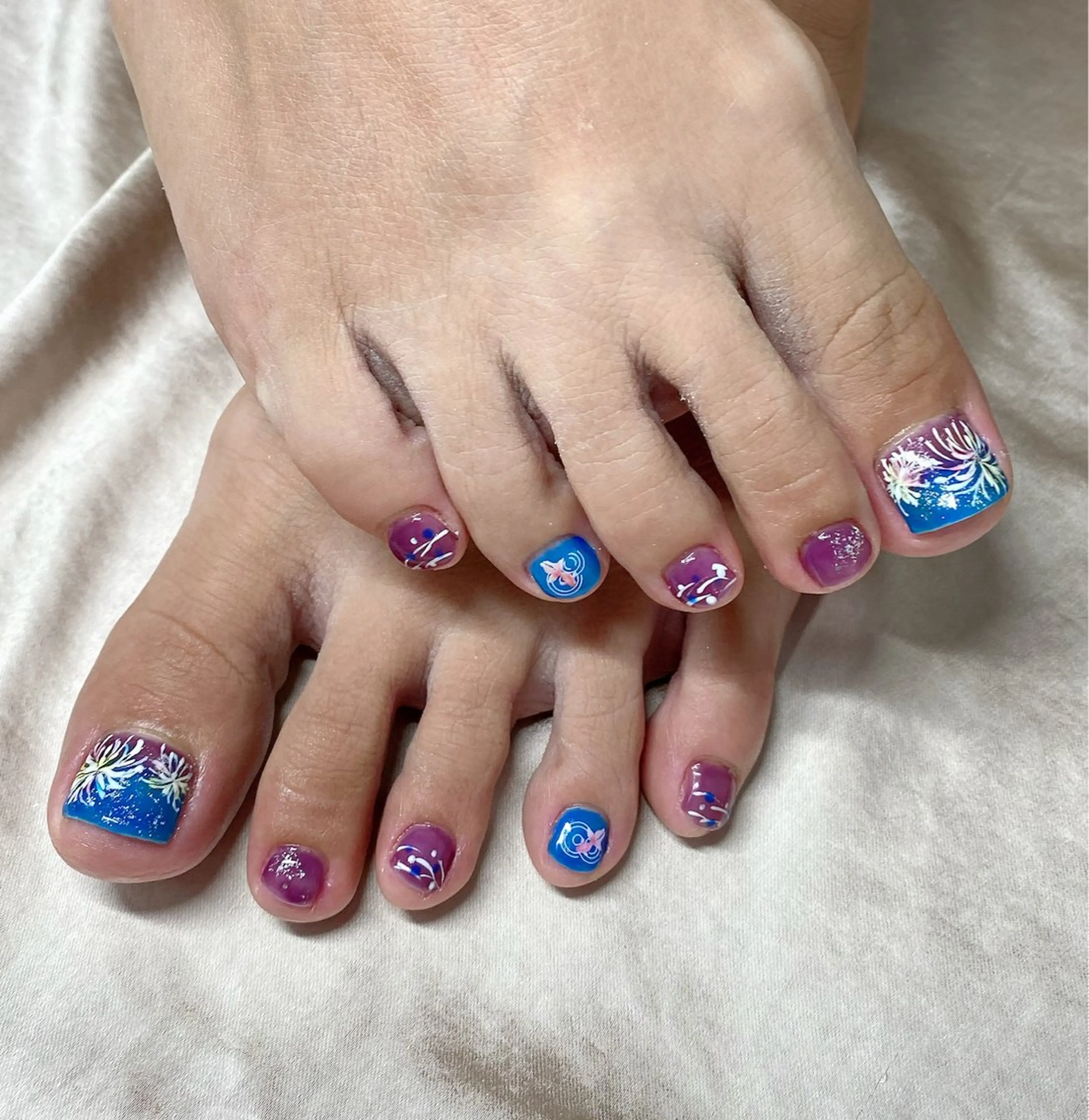 ネイル フットネイル ゆぴねいる所属・ゆぴねいる yupinailのネイルデザイン