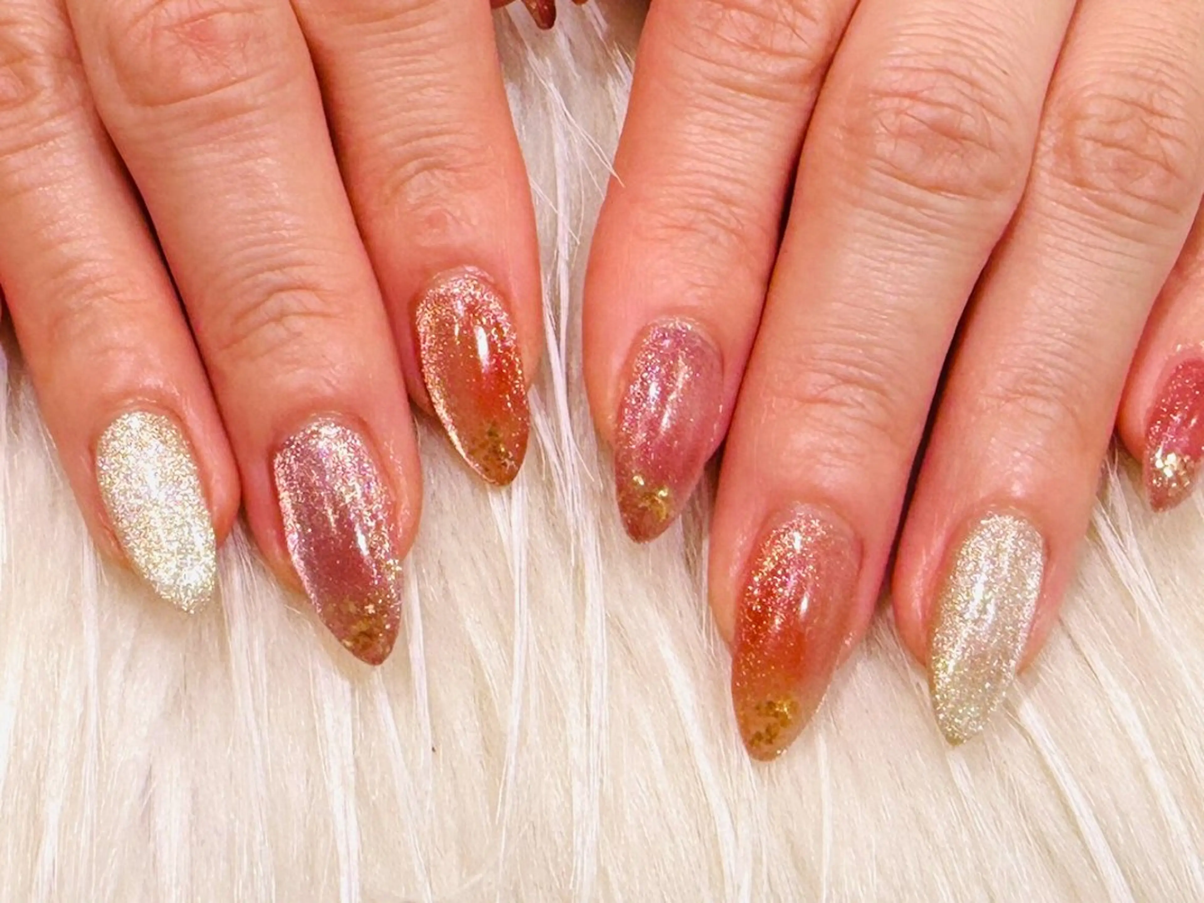 セミロング 月、水、木限定 和泉樹理のネイルデザイン