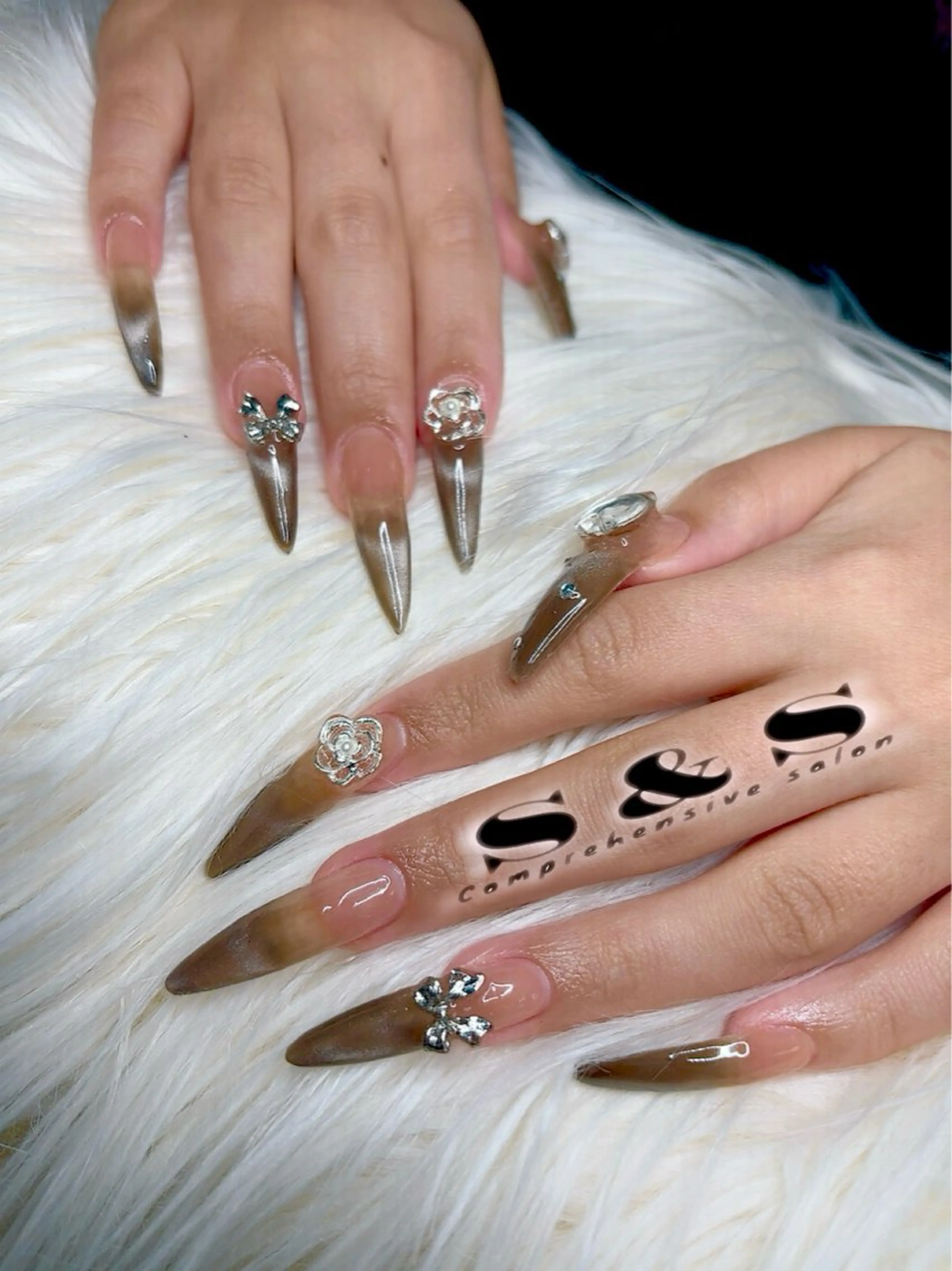 ネイル 長さ出し メンズネイル 持ち込み S&S 村田小百合のネイルデザイン