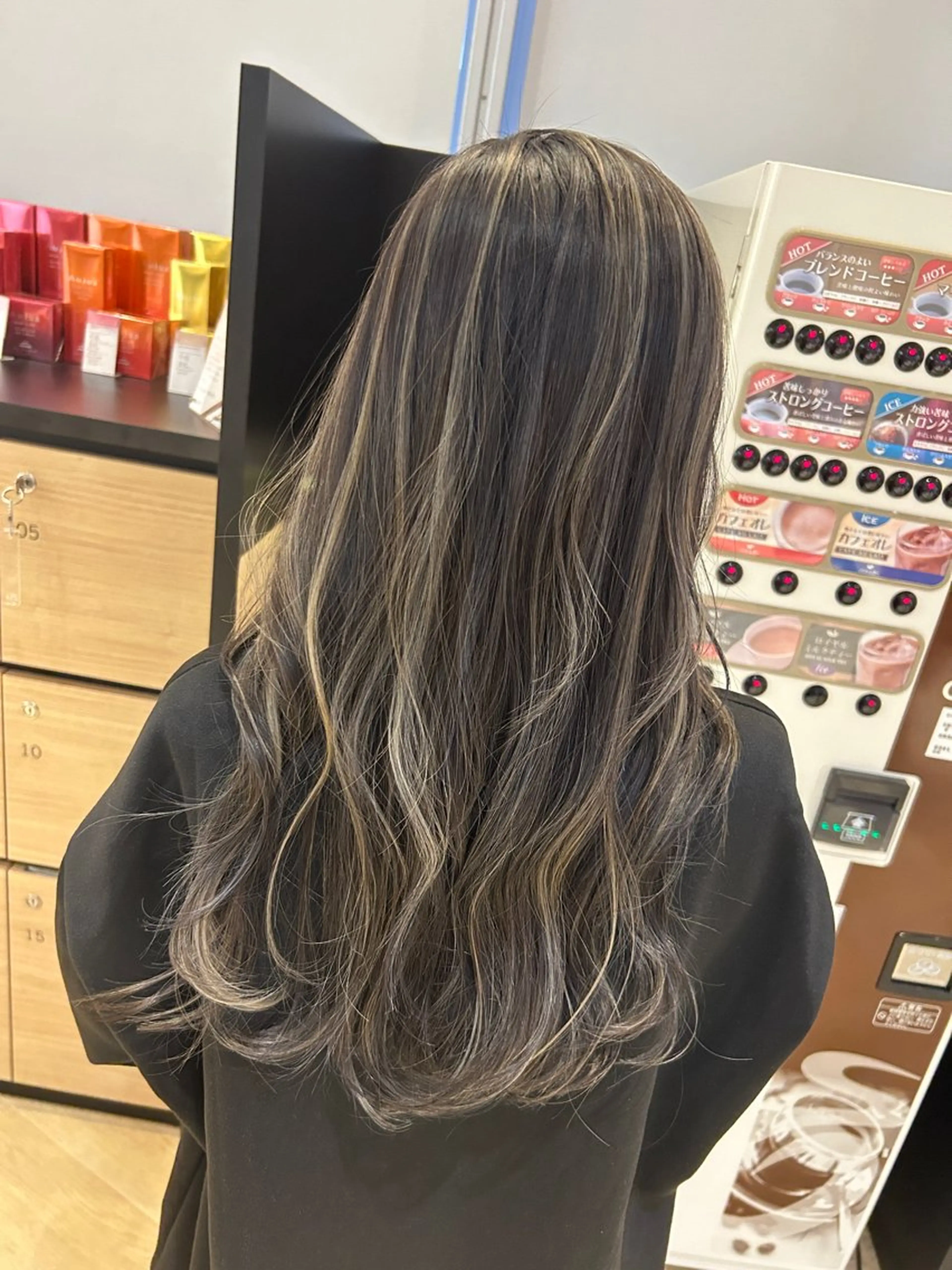 ロング カラー ヘアカラー 美髪形成！色素改善！ 秋田　和輝のヘアスタイル