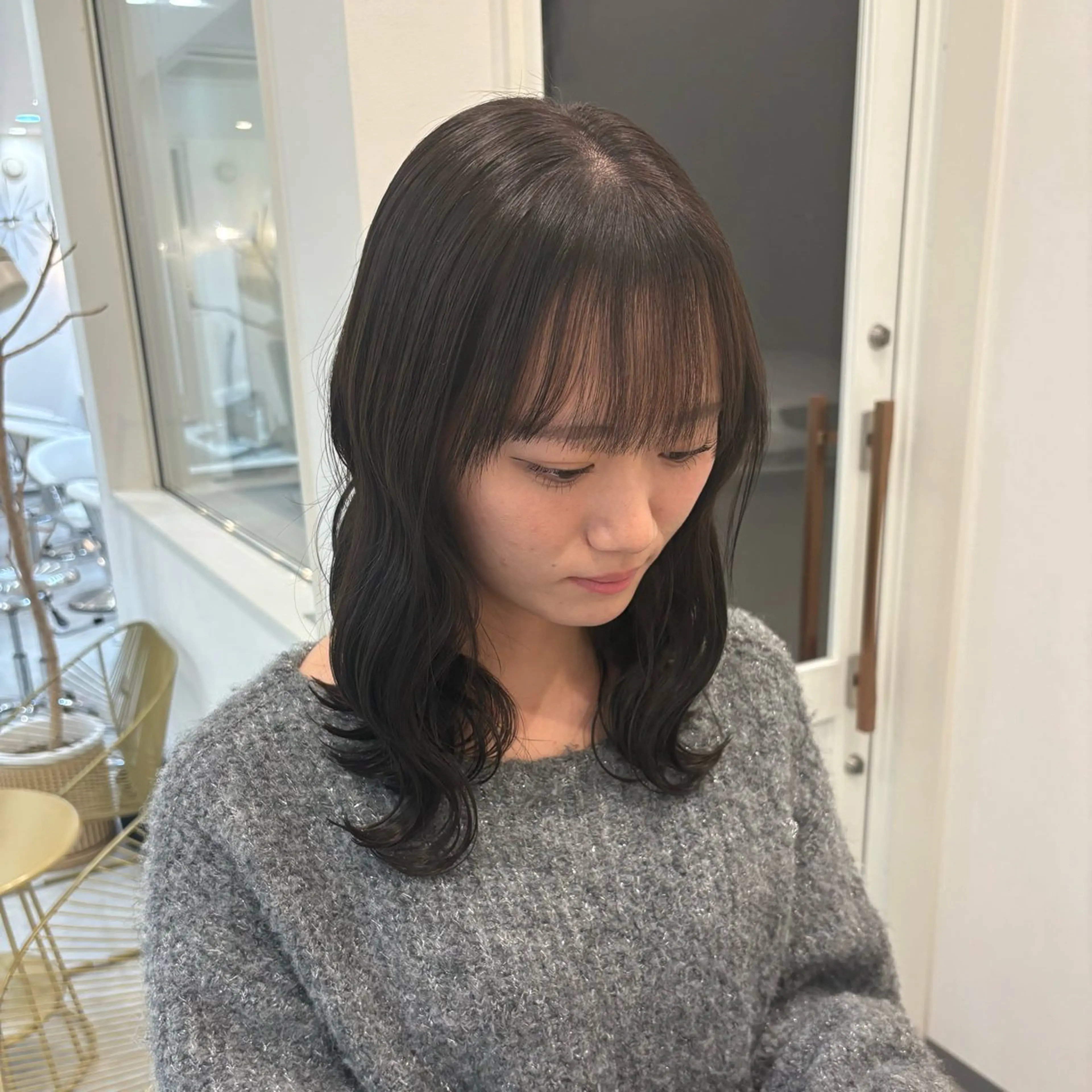 ミディアム カラー 透明感カラー 加賀谷 乙葉のヘアスタイル