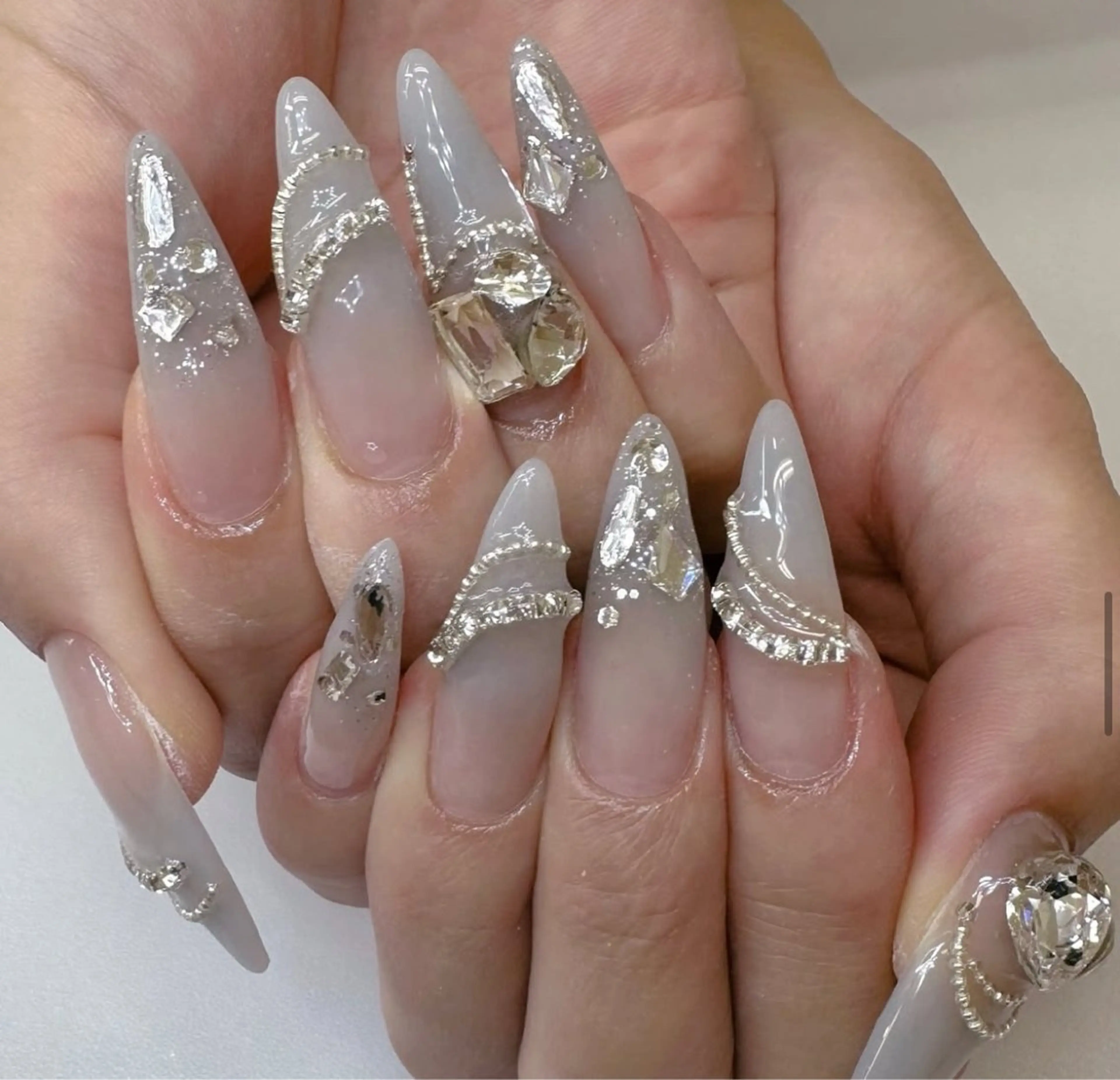 ネイル アートネイル フラワーネイル フレンチネイル ジェルネイル グラデーション ハンドネイル Ryunail所属・Ryu Nail NekoChanのネイルデザイン