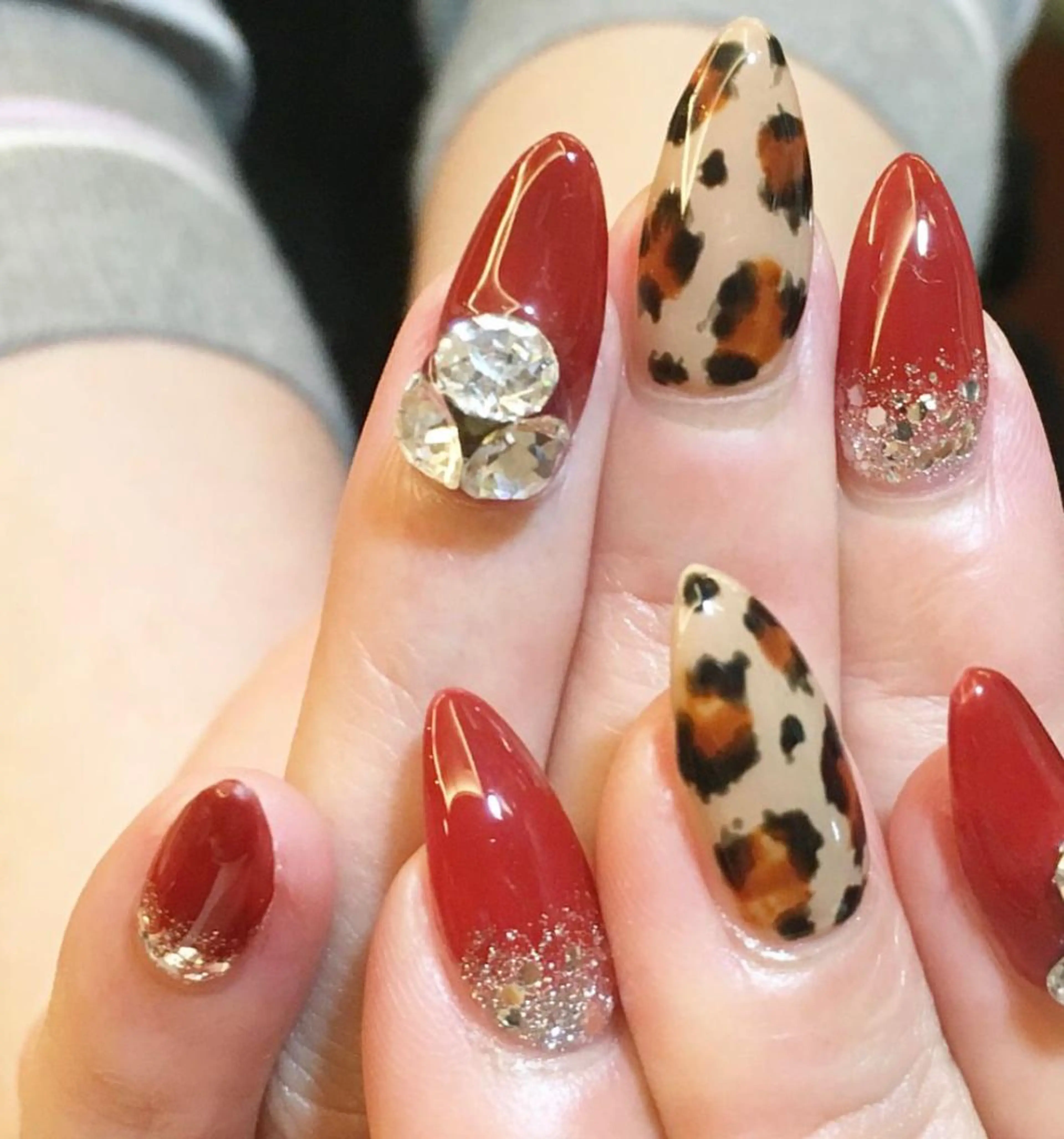 ネイル ハンドネイル VIVIAN リサのネイルデザイン