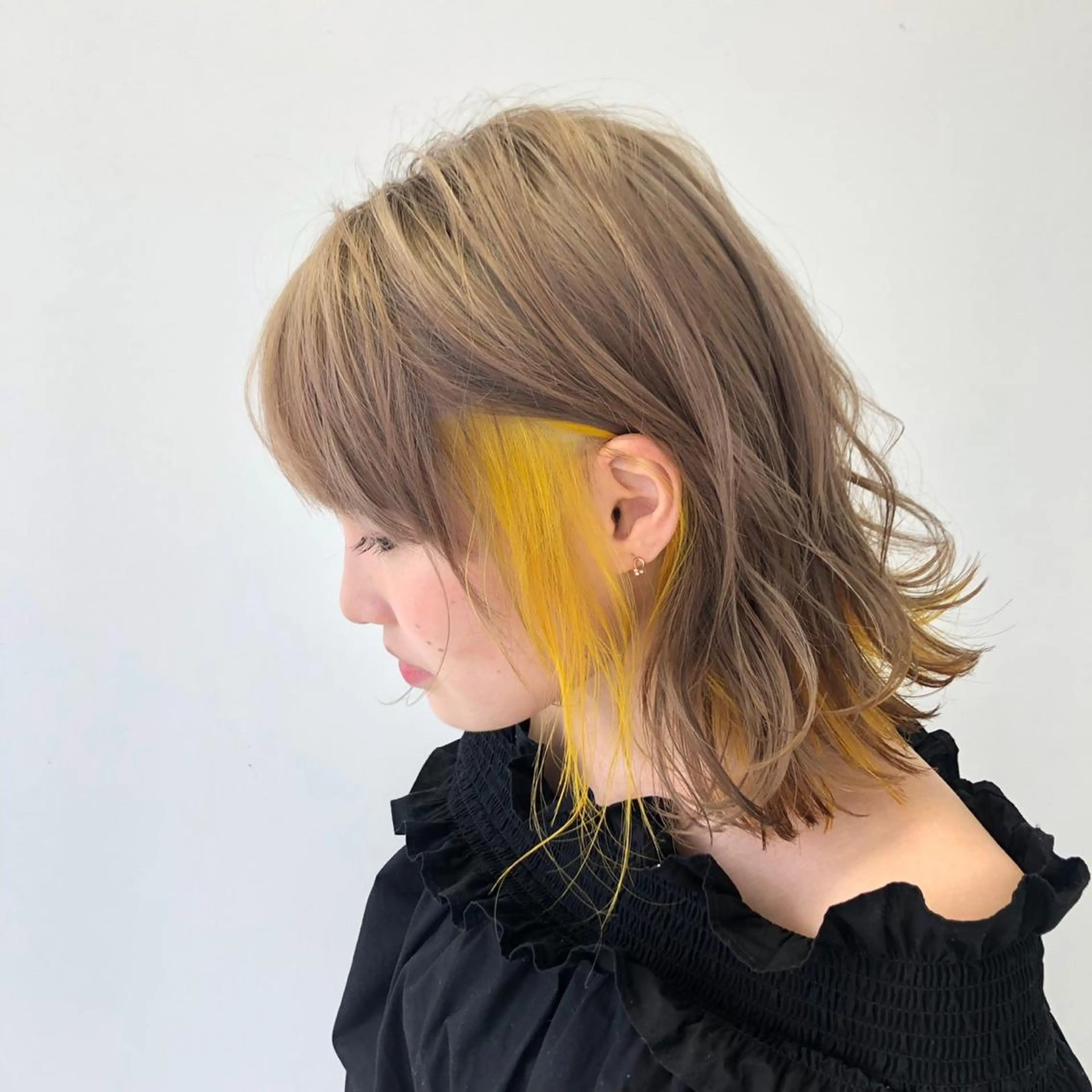 ミディアム カラー パーマ ヘアアレンジ メンズ キッズ ネイル マツエク・マツパ アイブロウ ショートボブ ミディアムパーマ メンズバレイヤージュ メンズブリーチ メンズハイライト カラーソムリエ認定 茶屋町Eir岩本のヘアスタイル