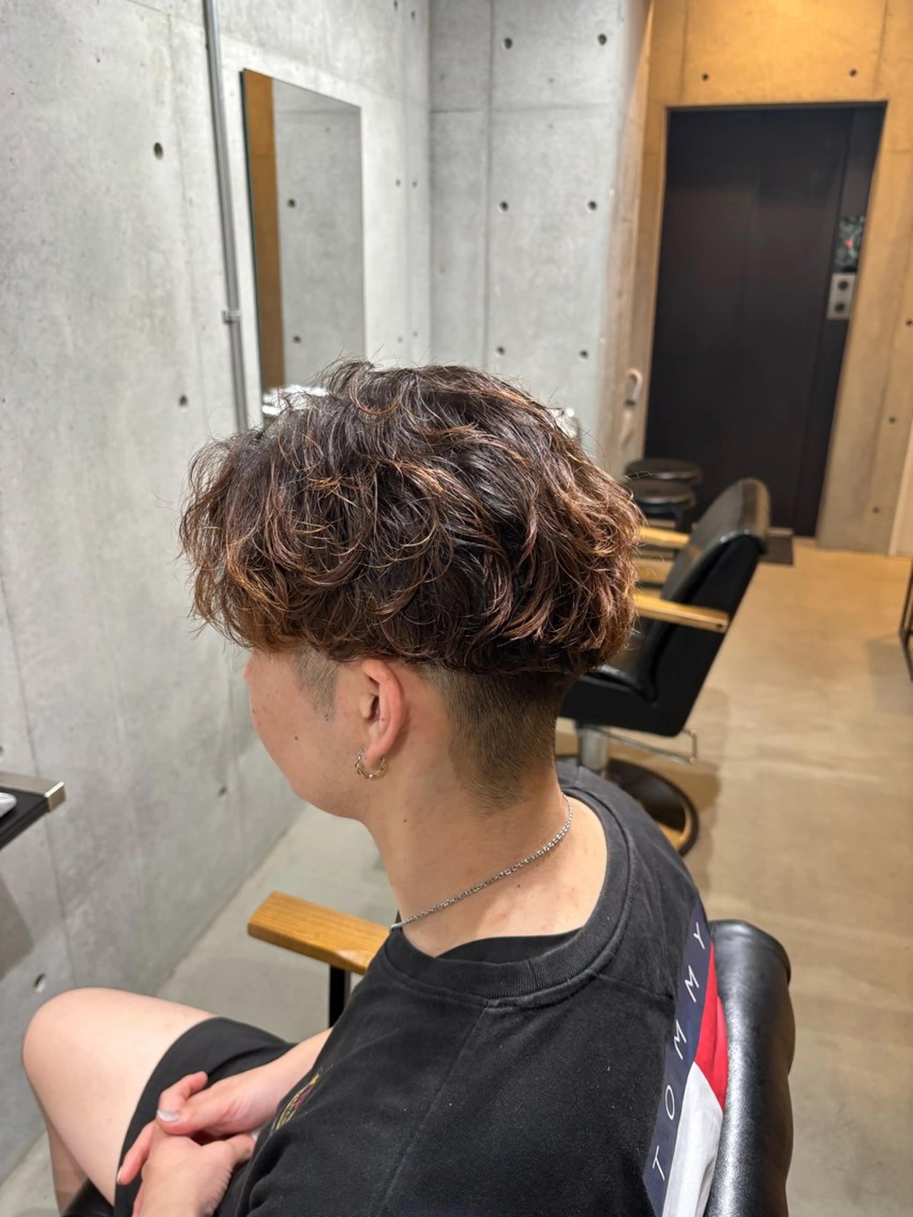 パーマ メンズ メンズパーマ プードルパーマ ニュアンスパーマ プードルパーマ 韓国&メンズウルフ 高森蓮のヘアスタイル