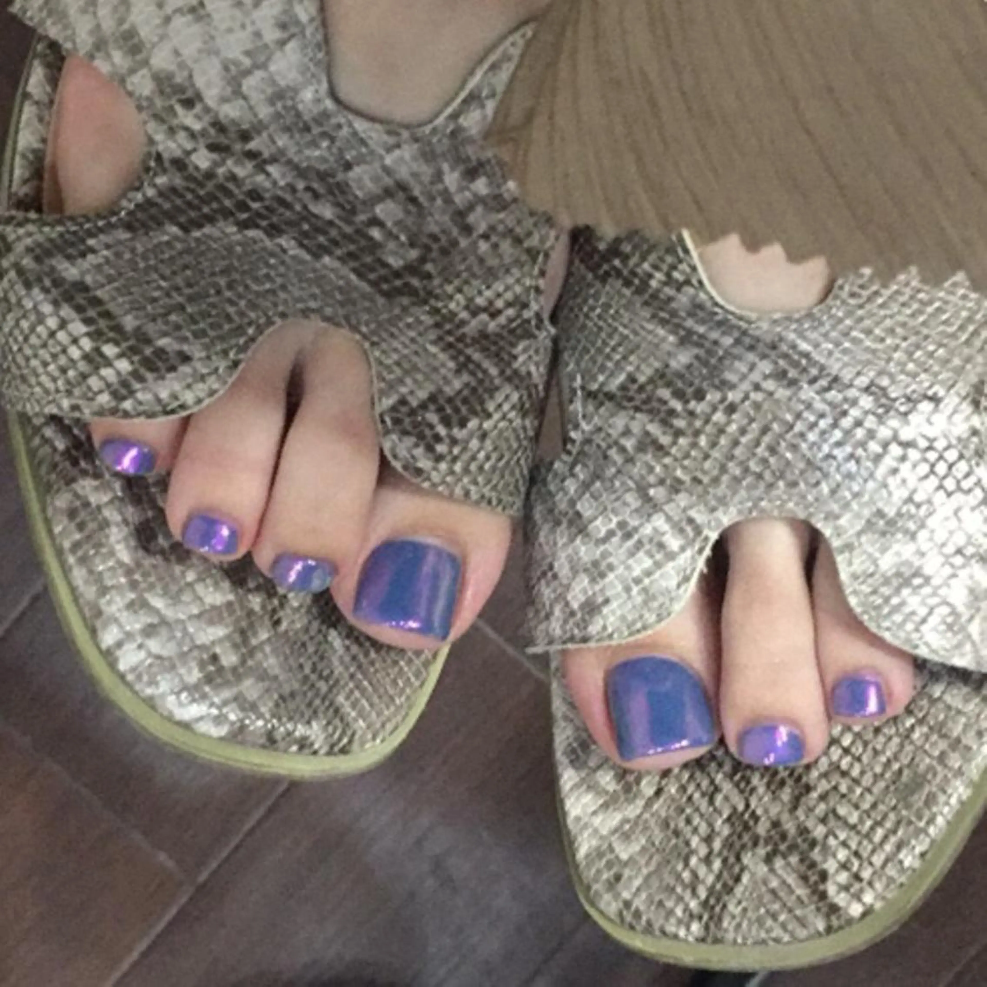 ネイル ミラーネイル ガールネイルサロン所属・ガール ネイルサロンのネイルデザイン