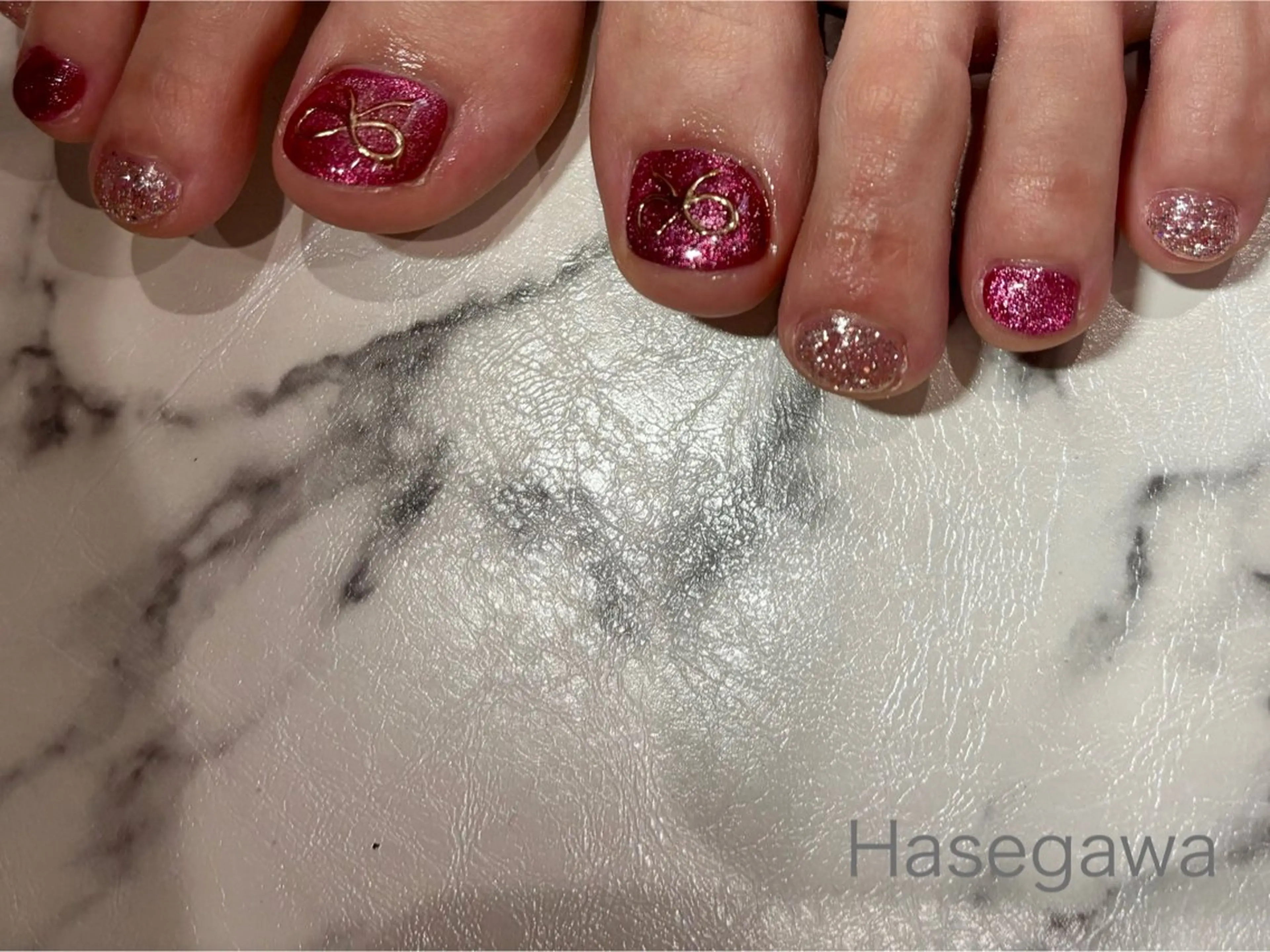 ネイル フットネイル ミラーネイル リボン DROP所属・DROP 長谷川のネイルデザイン
