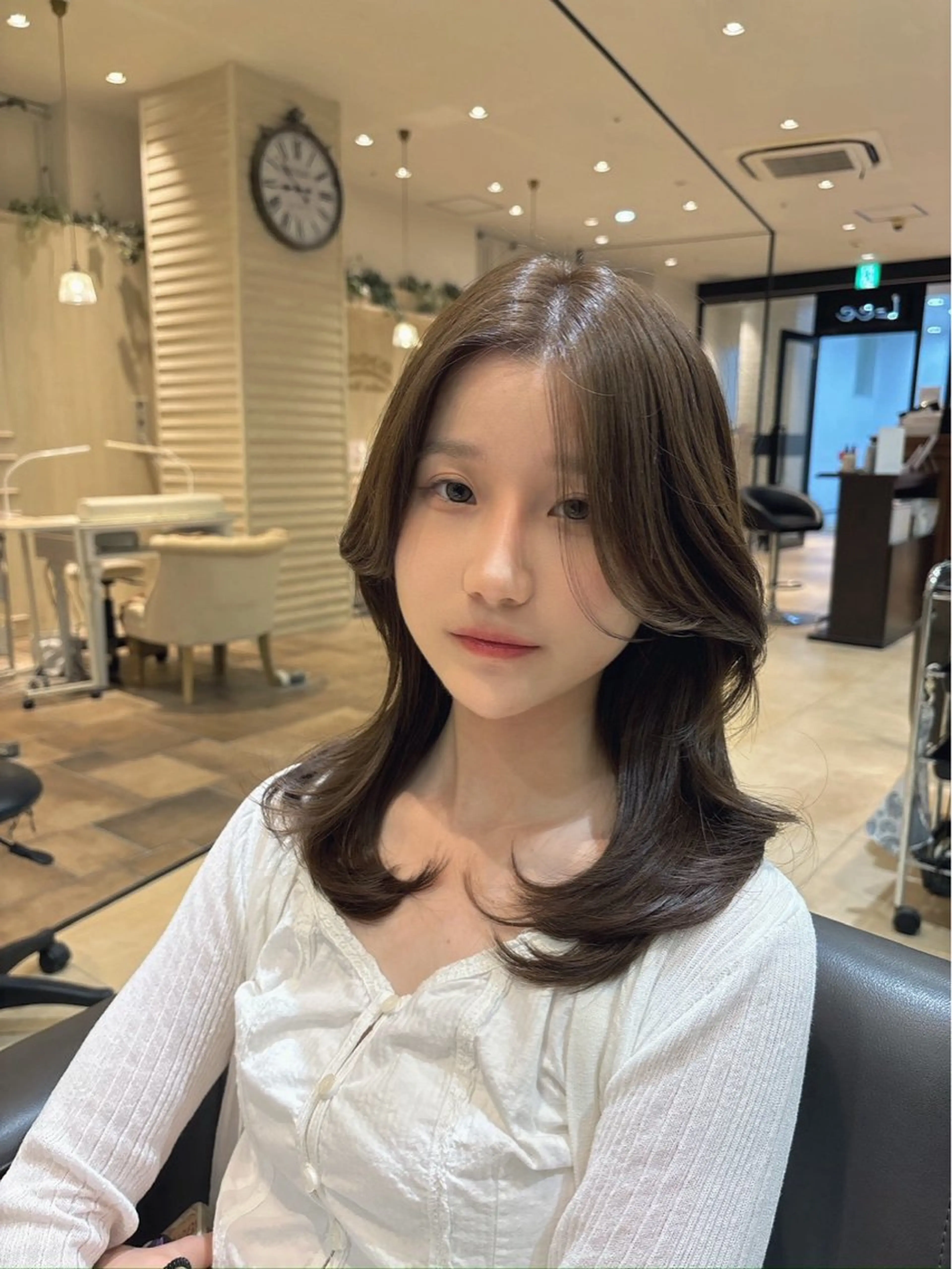 セミロング カラー ブリーチ ダブルカラー ブリーチなしカラー 髪質改善 韓国風ヘア カット ヘアカラー トリートメント Maison Annex【心斎橋/レイヤーカット/ブリーチなしダブルカラー/髪質改善カラー】所属・レイヤーカット/ 心斎橋　MACOのヘアスタイル