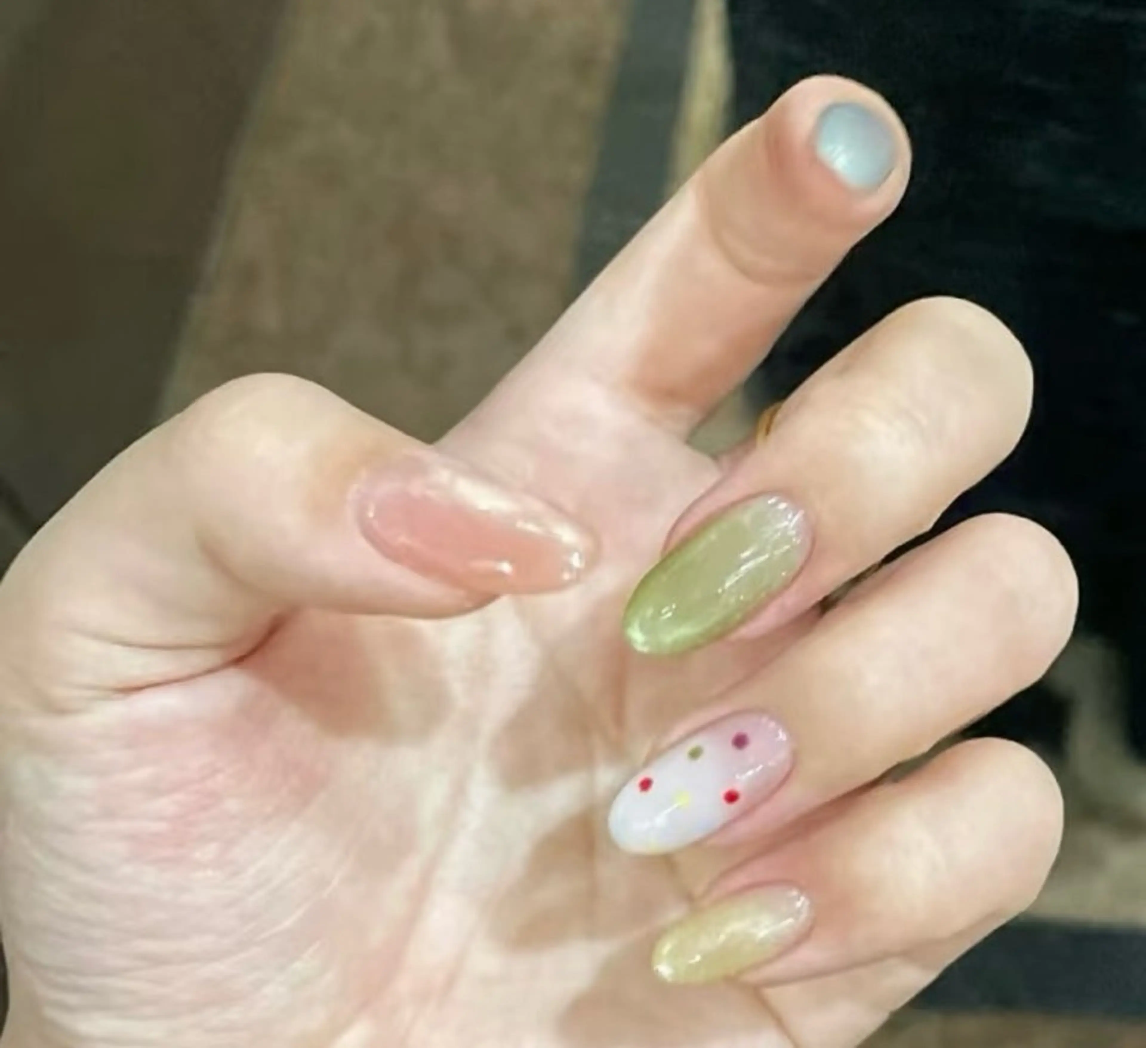 ネイル 高木 維麗絲のネイルデザイン