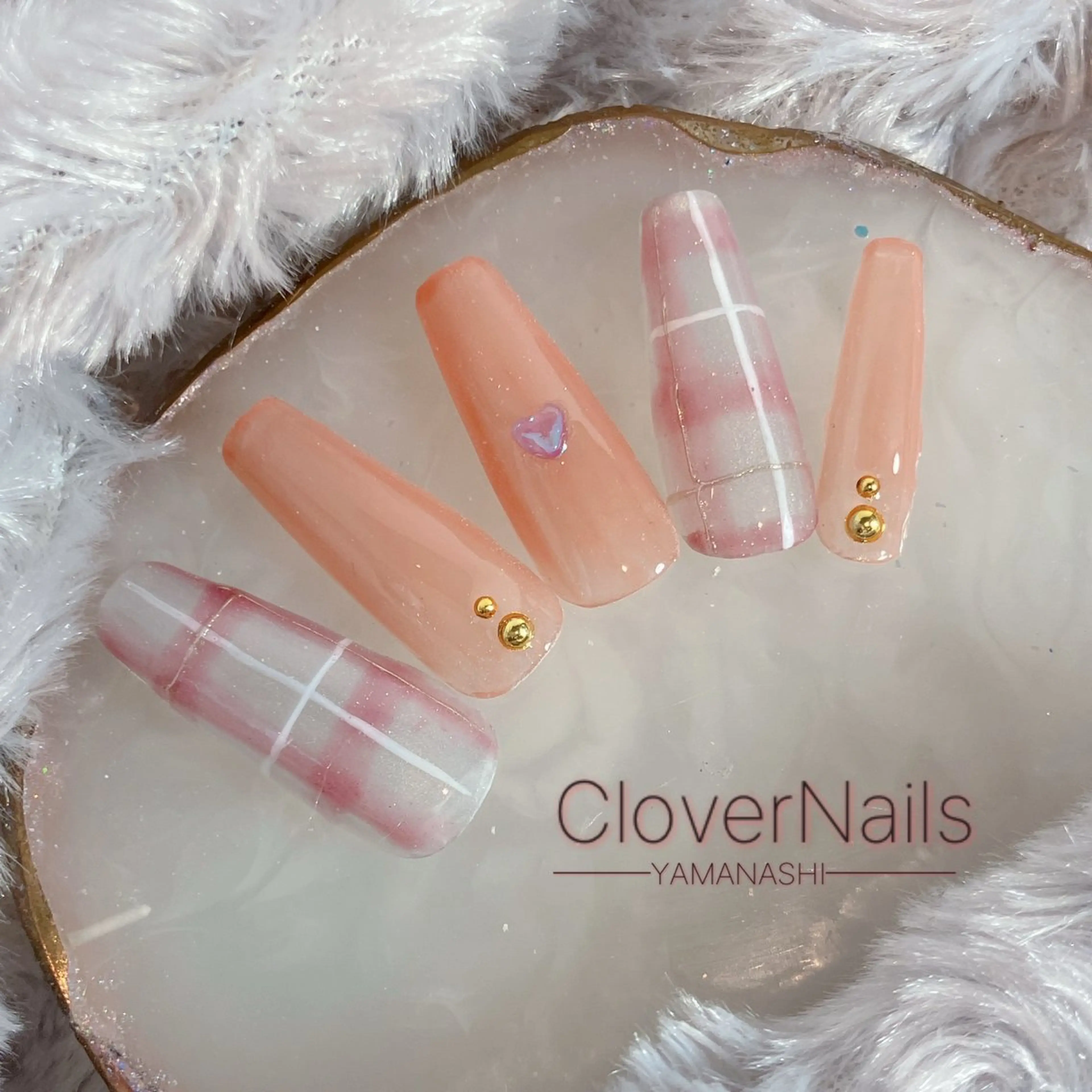 ネイル ピンク ピンクベージュ シンプルネイル 春ネイル 夏ネイル ハンドネイル 自宅ネイルサロン クロバーネイルのネイルデザイン