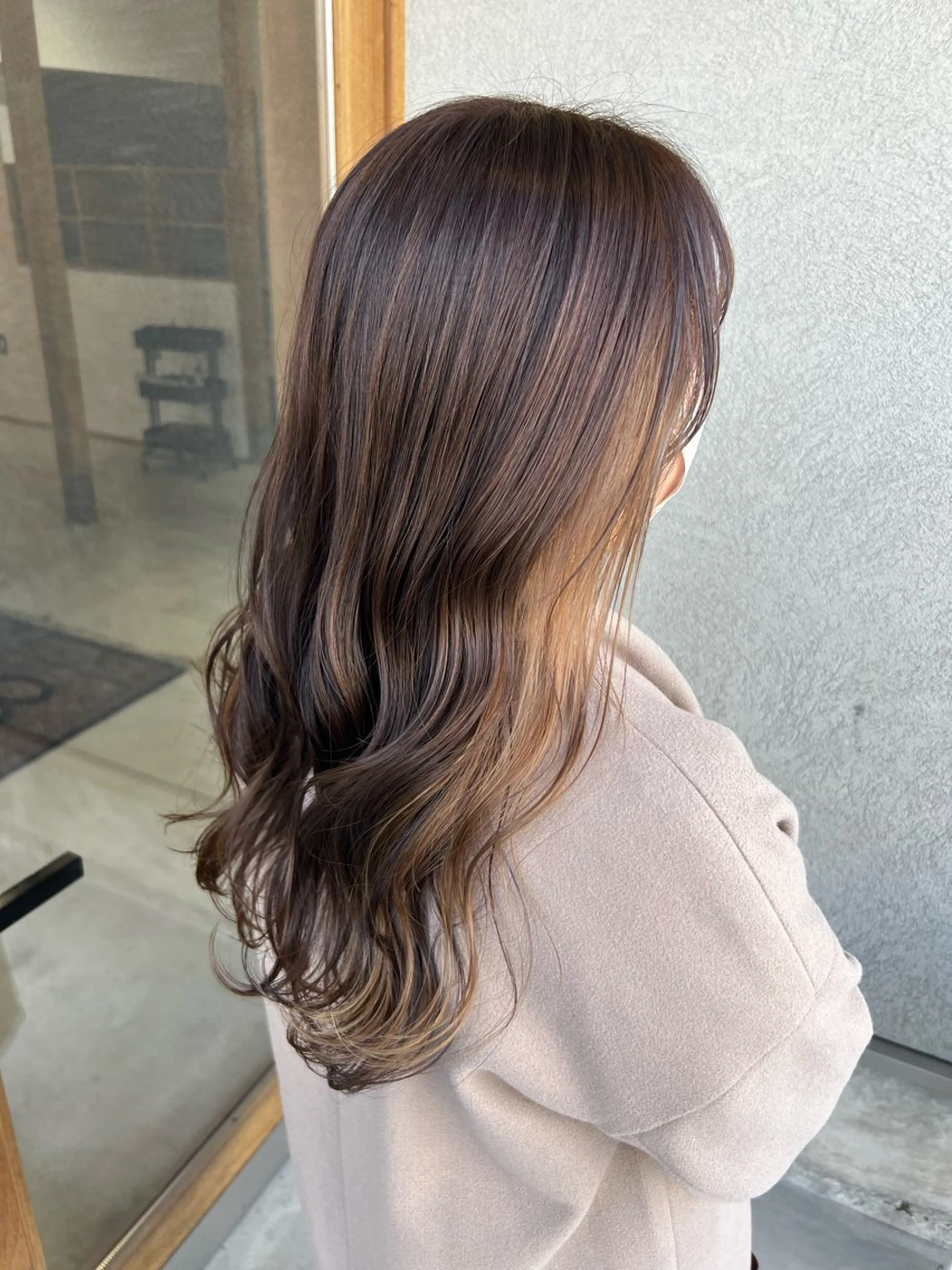 ロング カラー ベージュカラー 浅岡 みちるのヘアスタイル