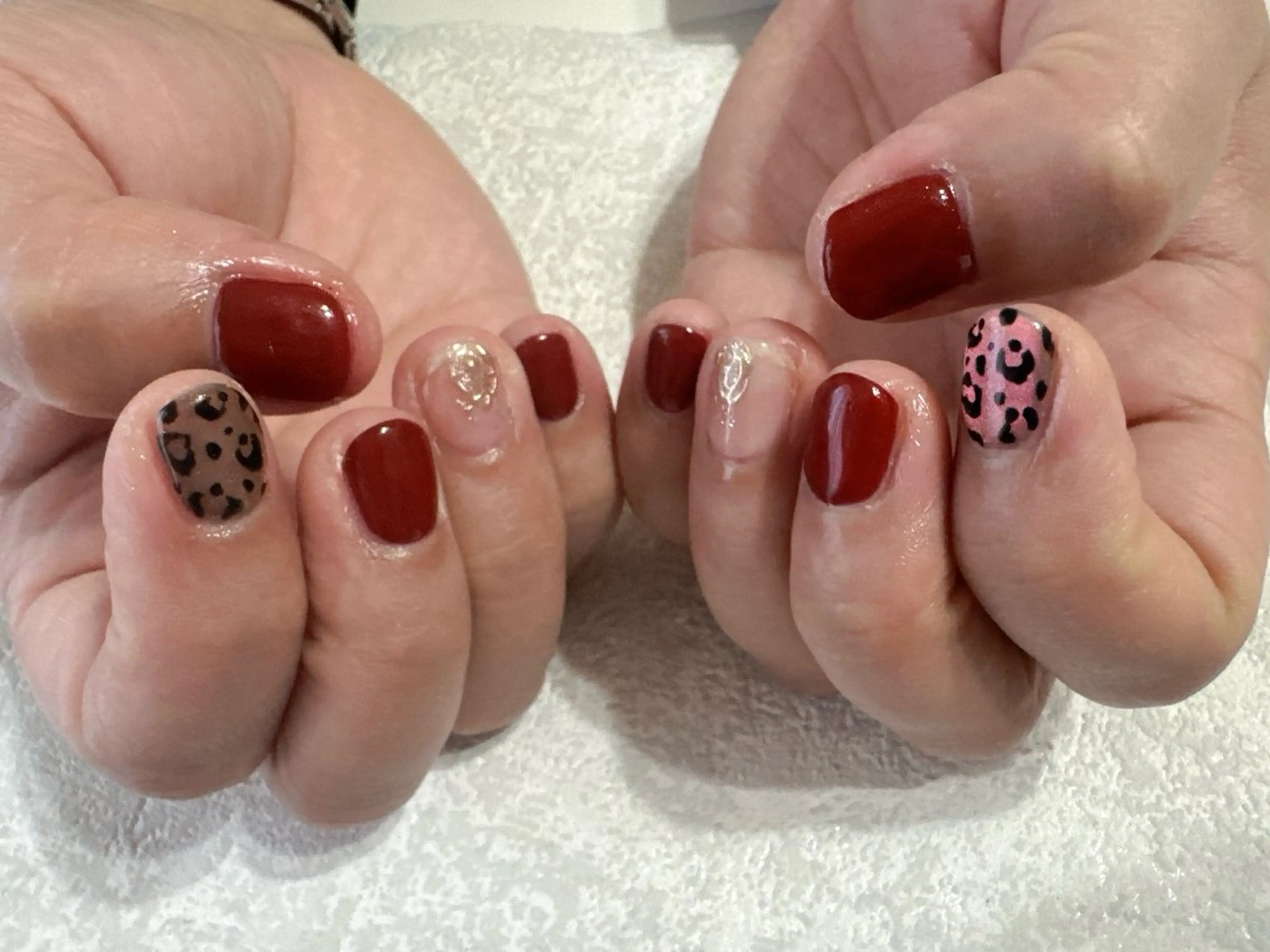 ネイル アニマル柄 オーロラネイル フットネイル フレンチネイル ジェルネイル ハンドネイル kikinail 溝の口のネイルデザイン