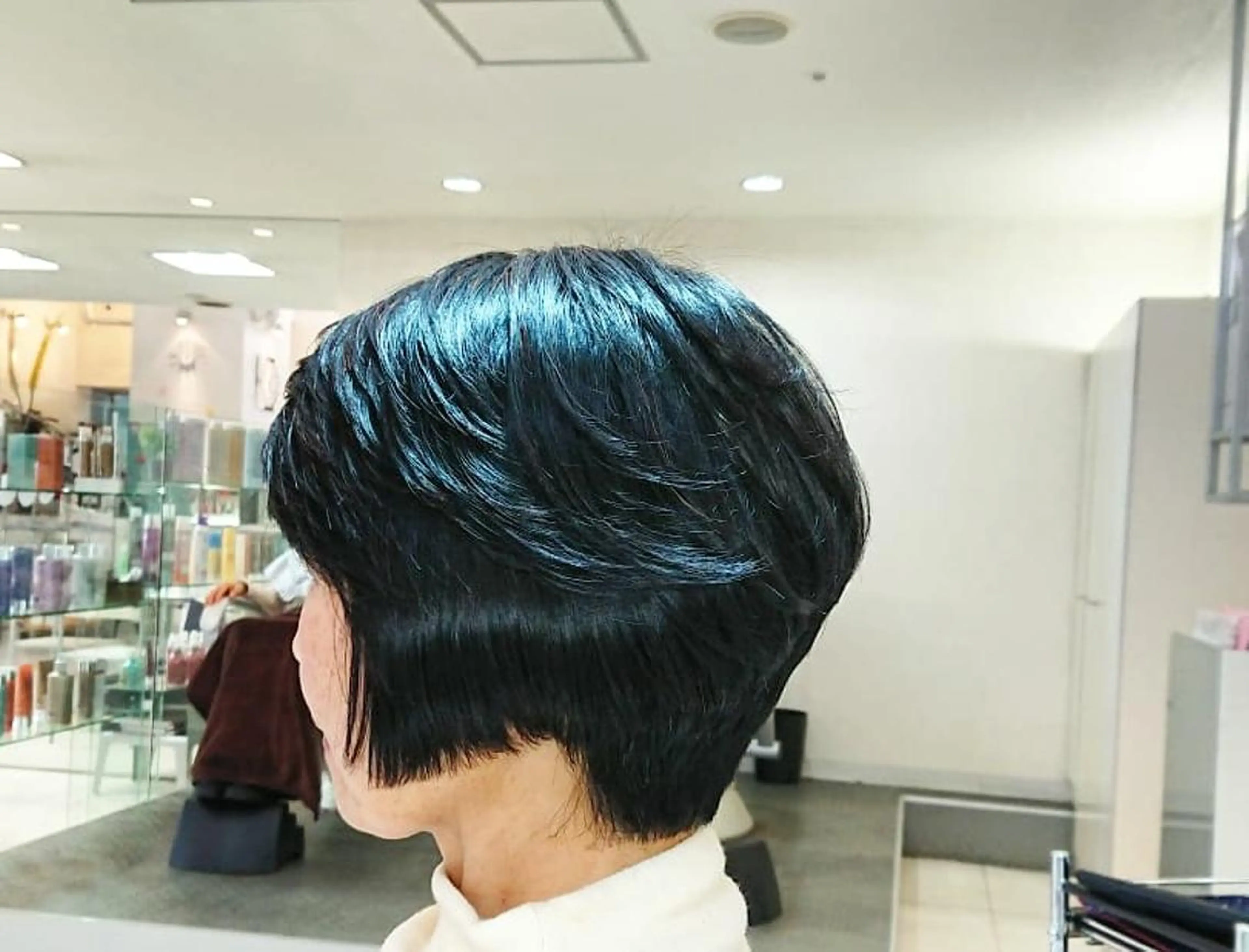 ショート 遠藤 史秋のヘアスタイル