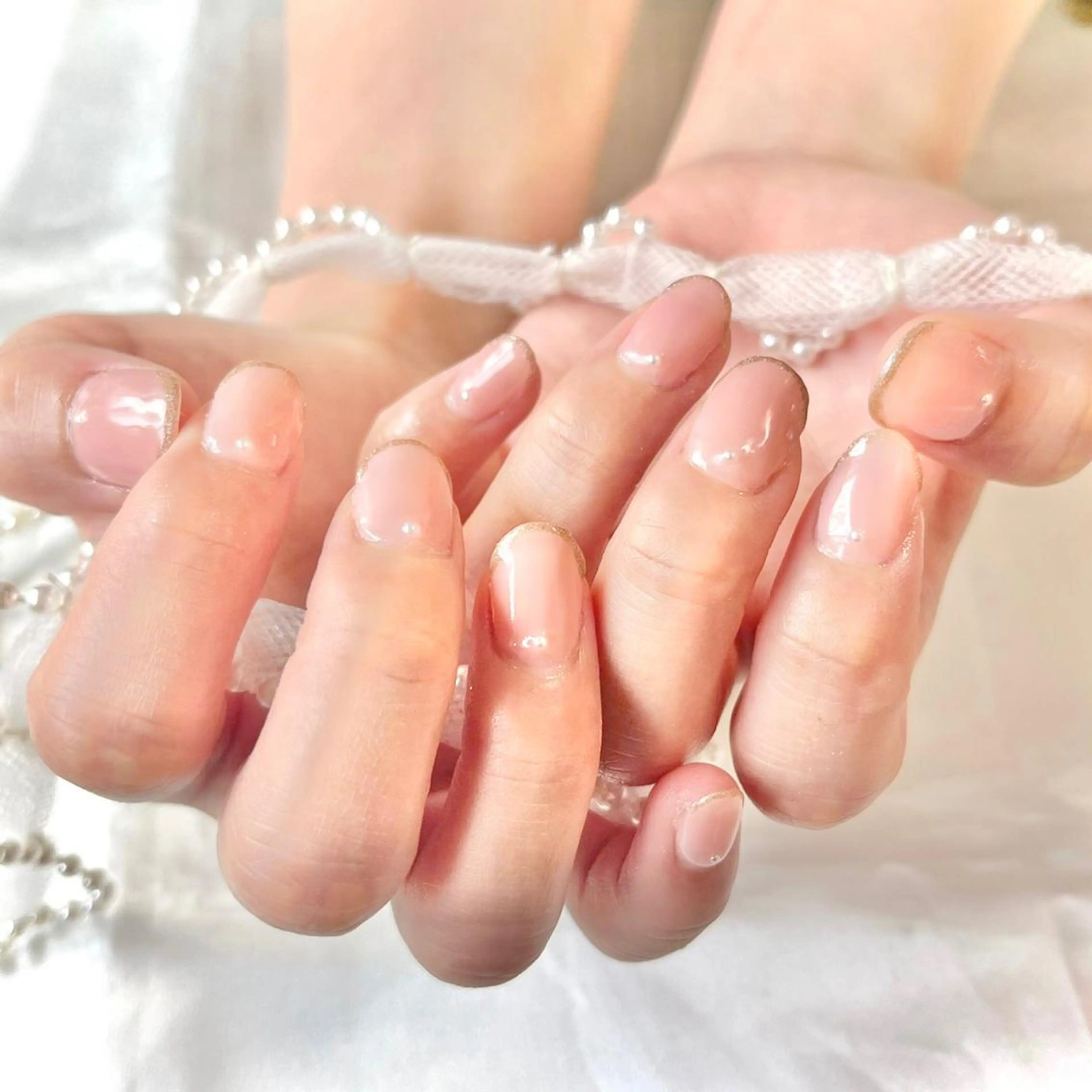 ネイル フレンチネイル ゴールド ピンク ホワイト ハンドネイル 韓国ネイルサロン Miuのネイルデザイン