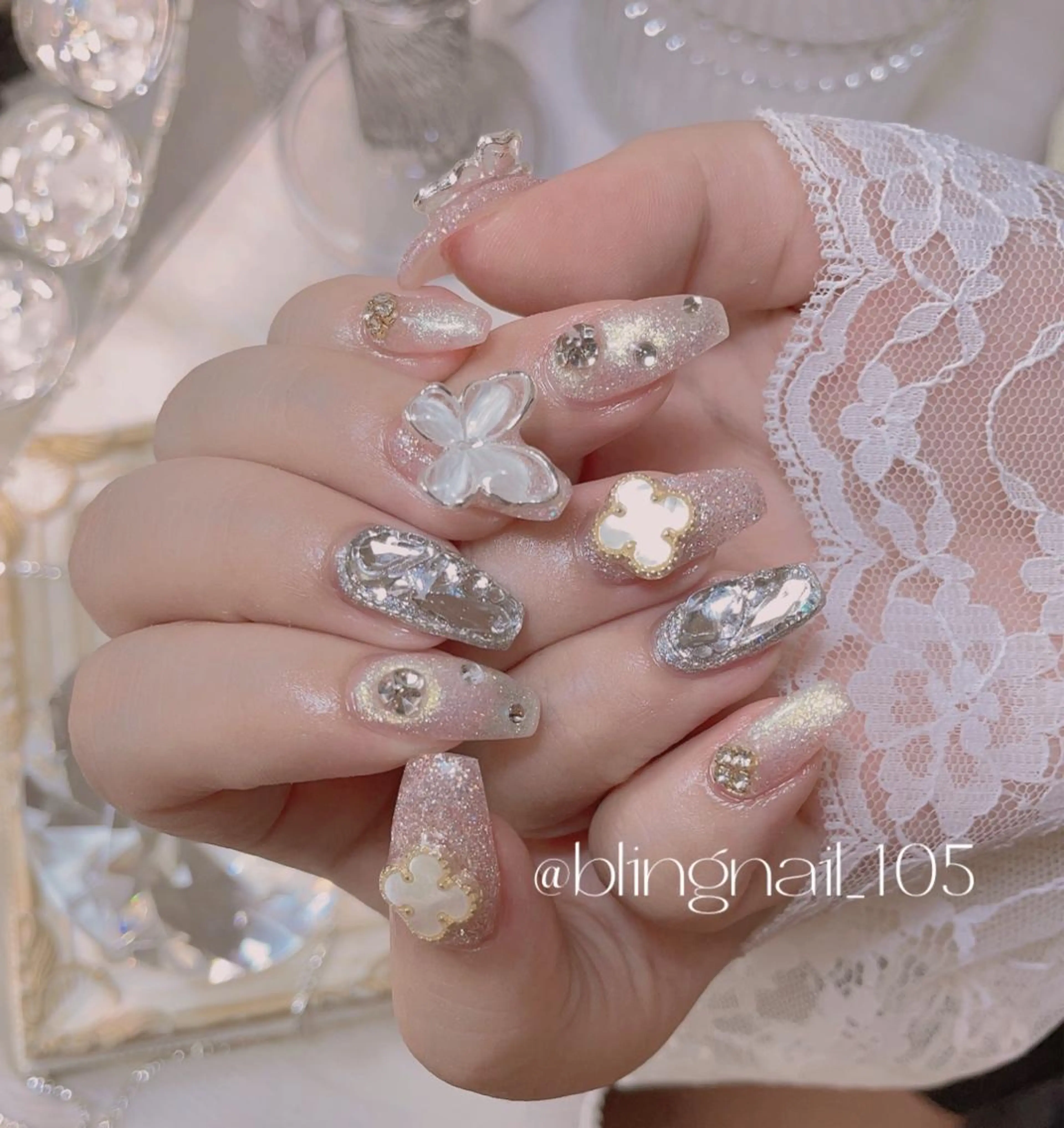 ネイル 23時まで❤︎韓国、 ワンホンネイルのネイルデザイン