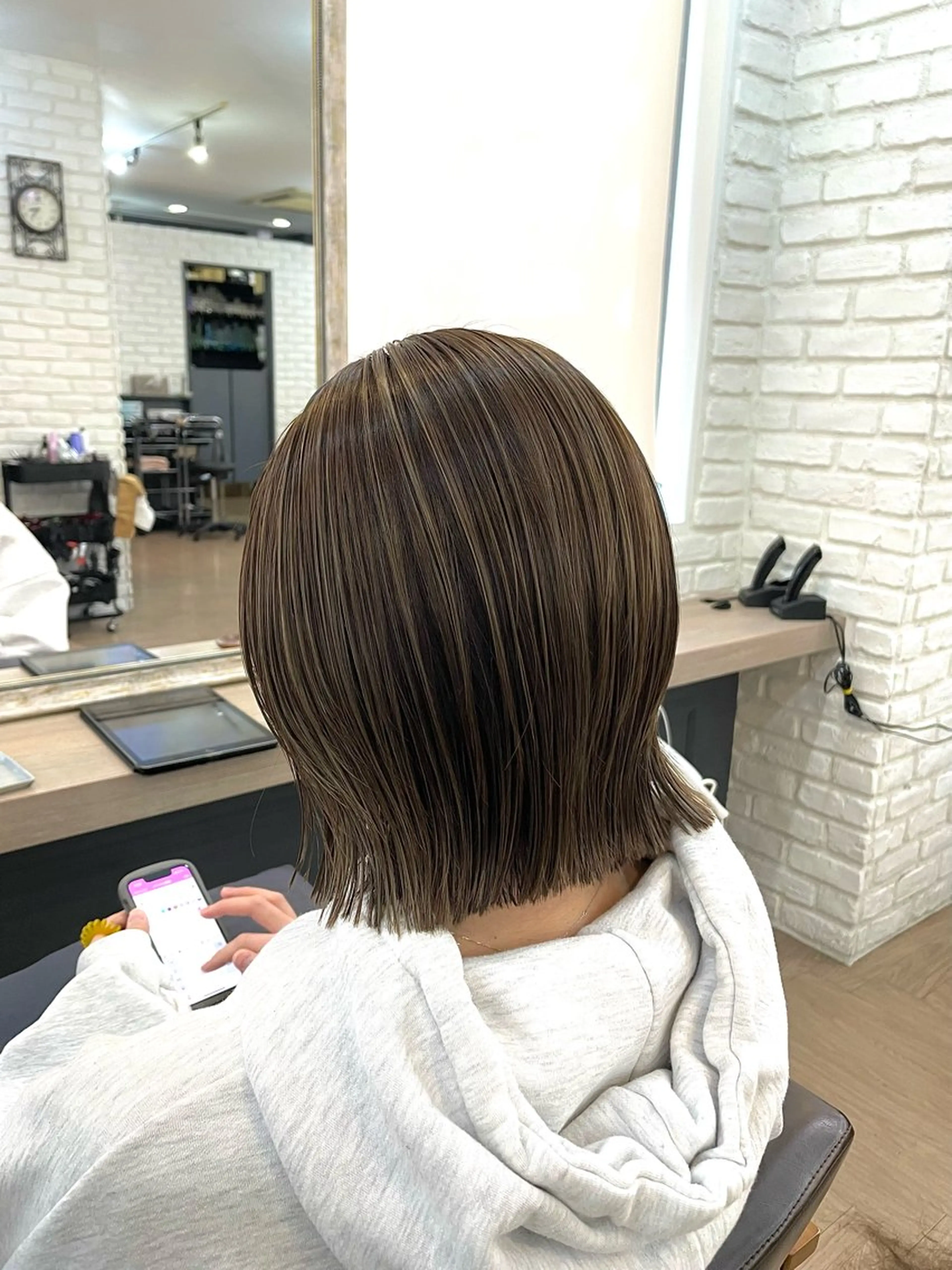 ミディアム カラー グレージュ ハイライトカラー ハイライト カット ヘアカラー トリートメント ニューモヘア所属・【マンツーマン接客】 ✂︎🟡酒井司🟡のヘアスタイル