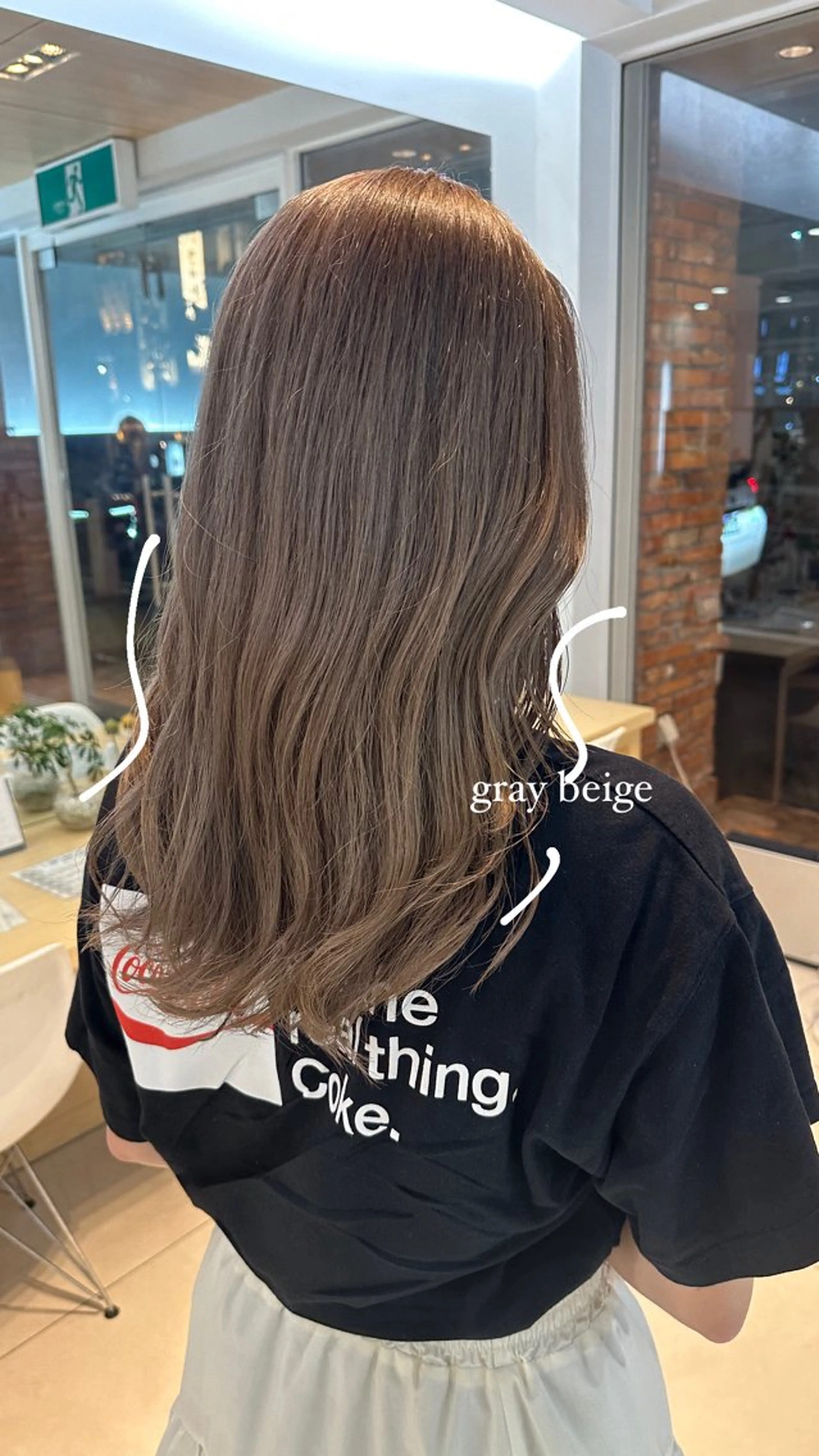 ロング カラー ベージュカラー ブリーチ ミルクティーベージュ ヘアカラー トリートメント 山下恋佳/矢場町/ ブリーチ/ショートのヘアスタイル