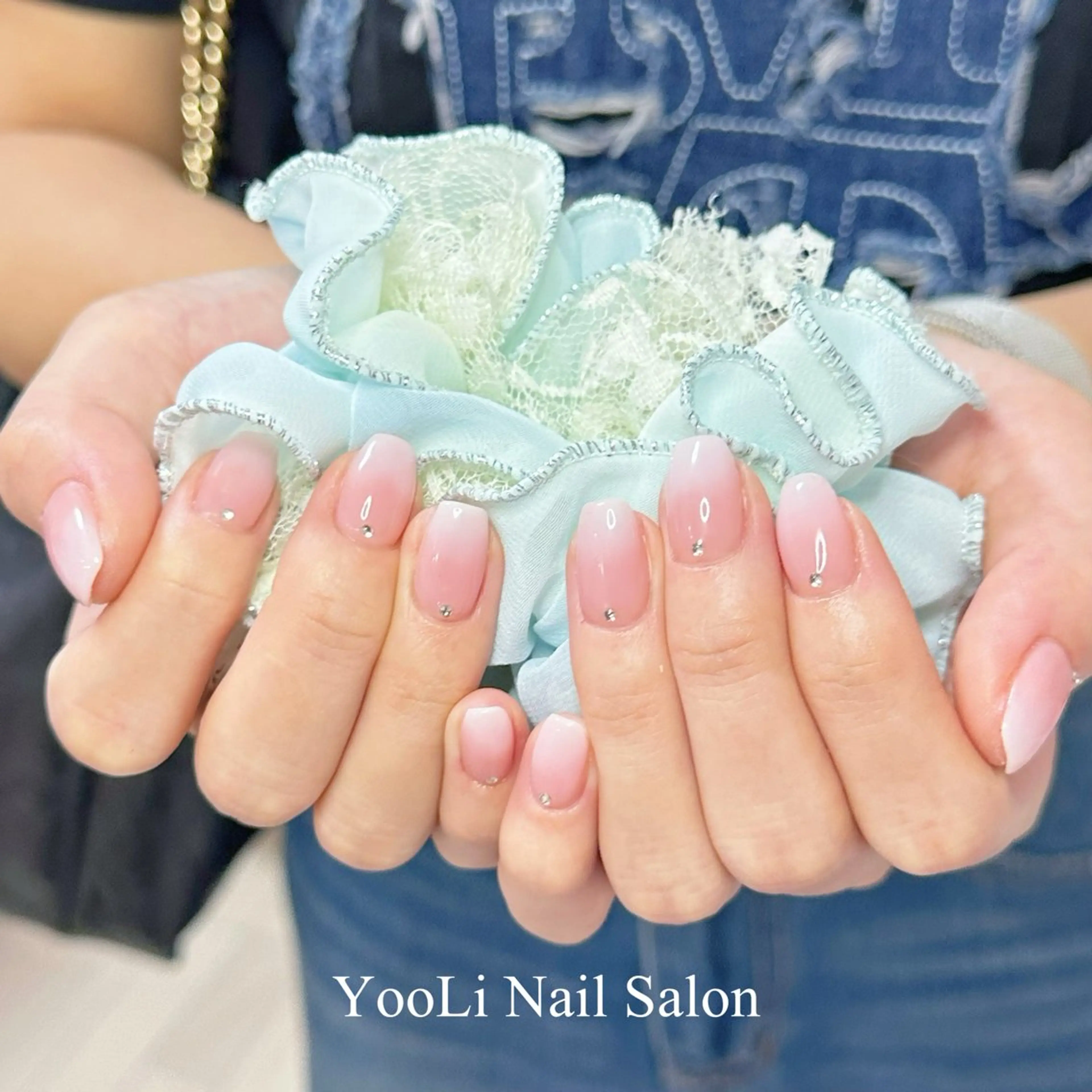 ネイル オーロラネイル チークネイル フレンチネイル ガラスフレンチ グラデーション 🎀 あやのネイルデザイン