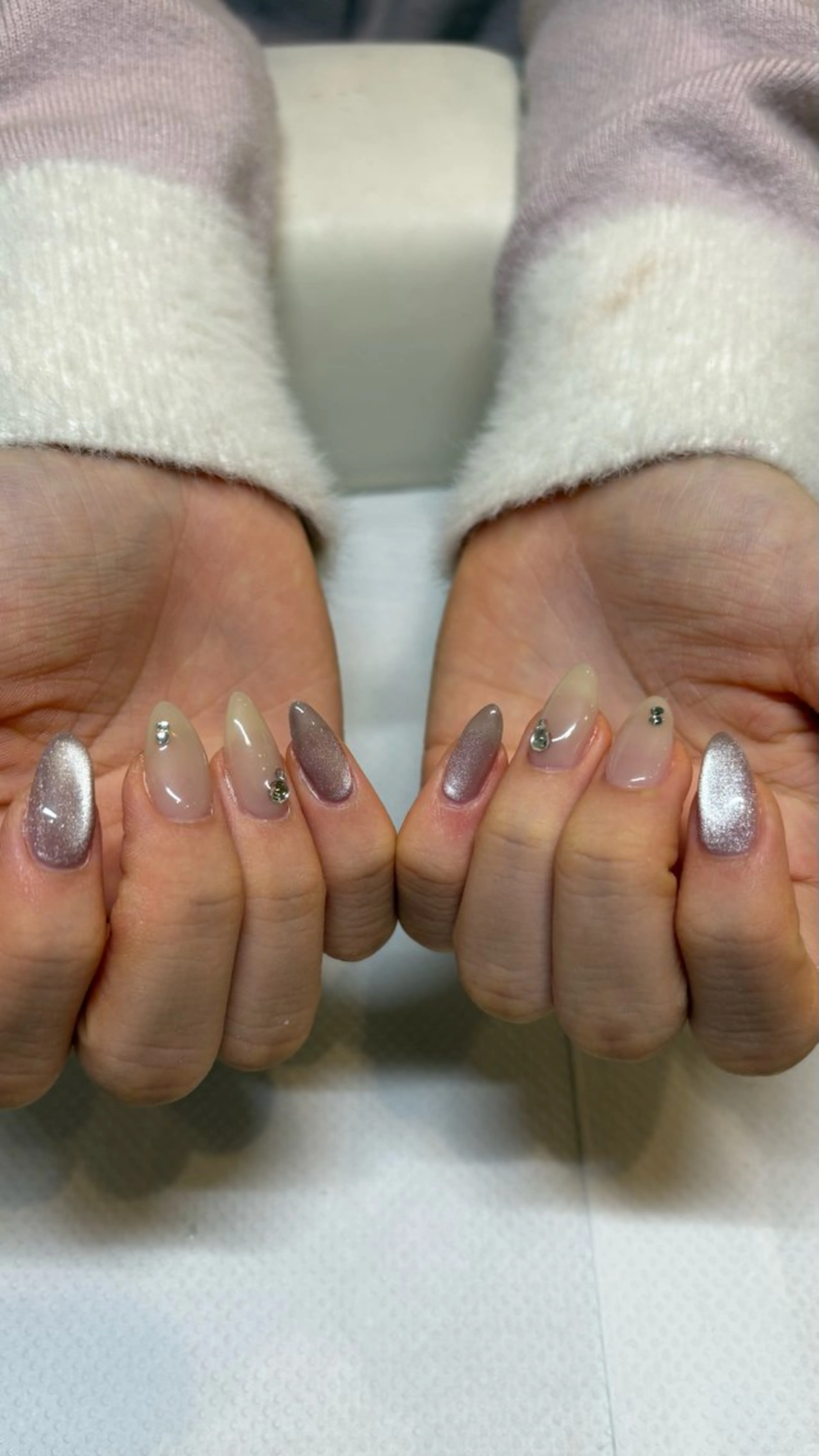 ネイル しおん⭐︎立川 sofaネイリストのネイルデザイン