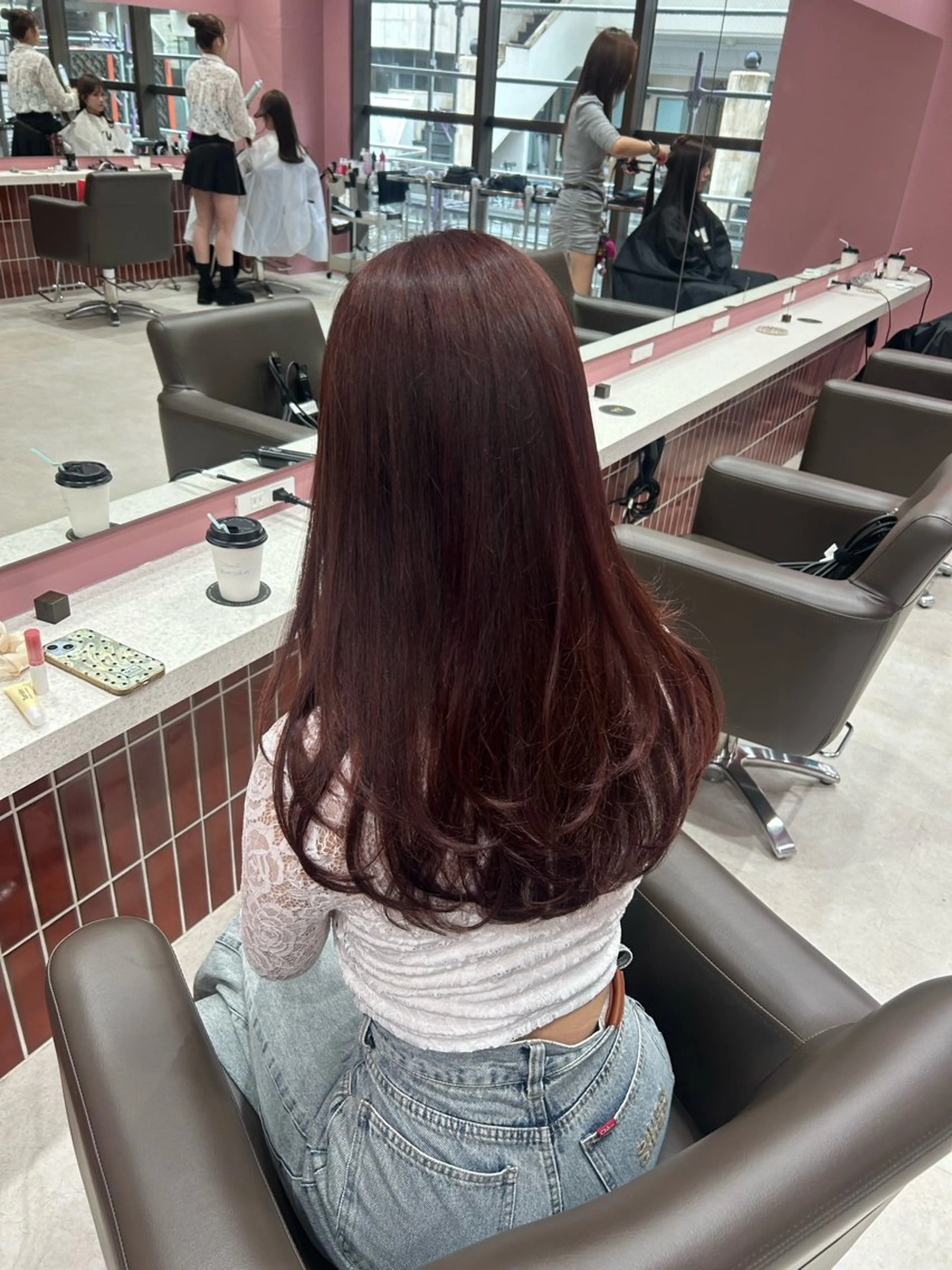 セミロング 韓国風カラー くびれヘア 顔まわりレイヤー 顔周りカット 髪質改善 カット ヘアカラー 透明感カラー♡ 原宿美容室¦Rinaのヘアスタイル