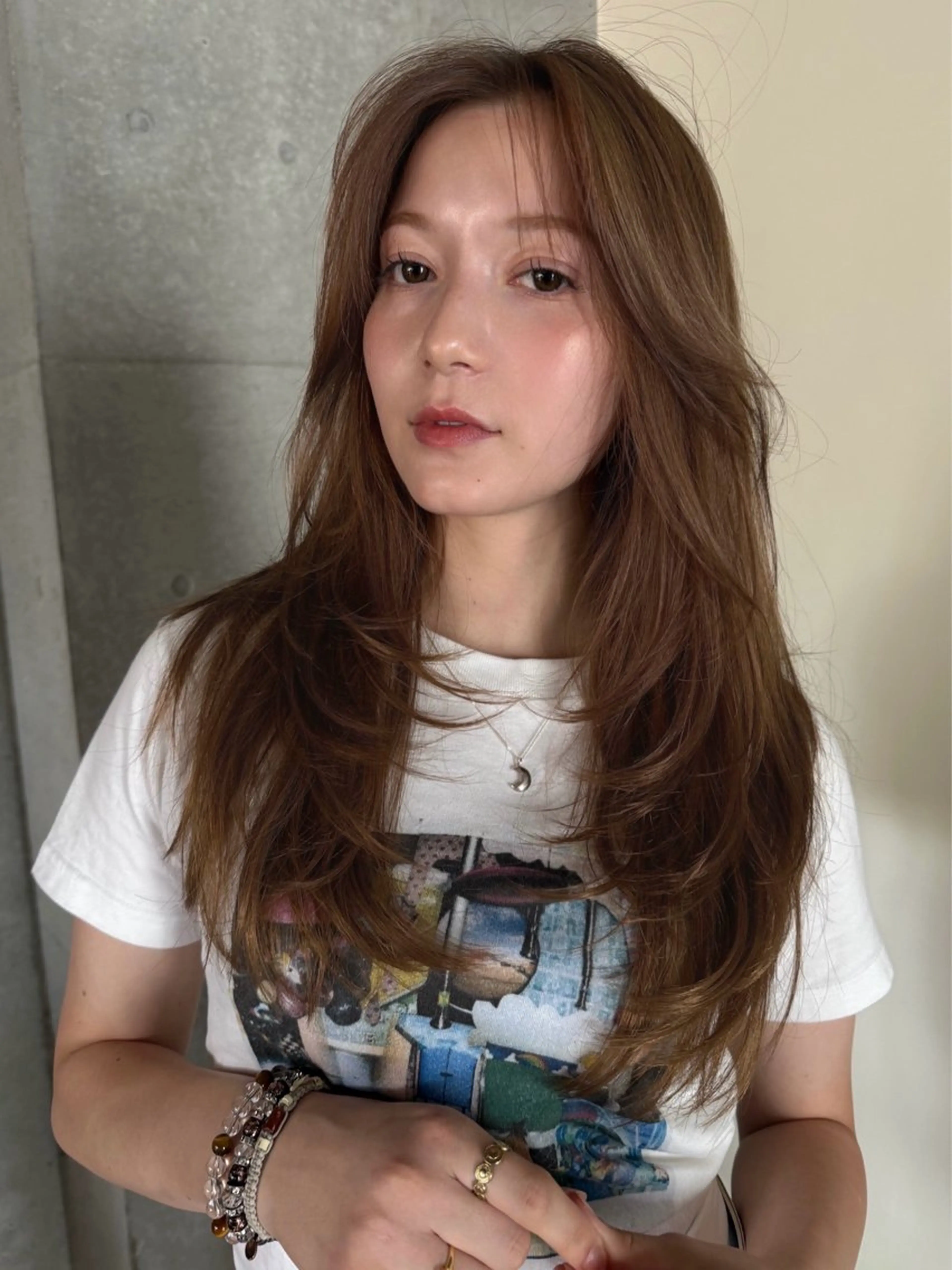 ロング かきあげバング カット ヘアカラー レイヤーカット\ウル フ　chinatsuのヘアスタイル