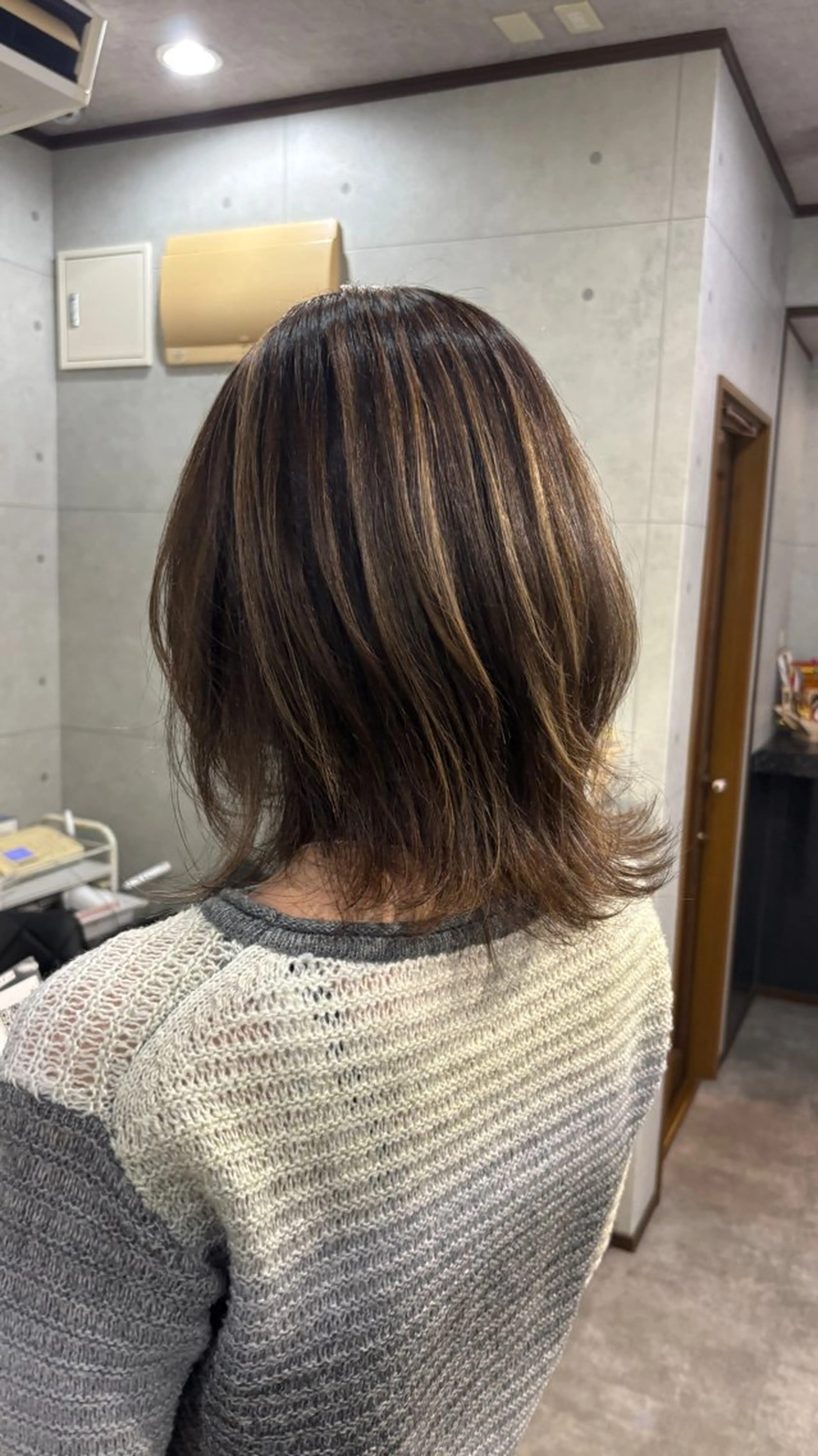 ミディアム ショートボブ ボブ ハイライト 髪質改善 レイヤーカット カット ヘアカラー REVE所属・REVE美容室 REVEマツエクのヘアスタイル