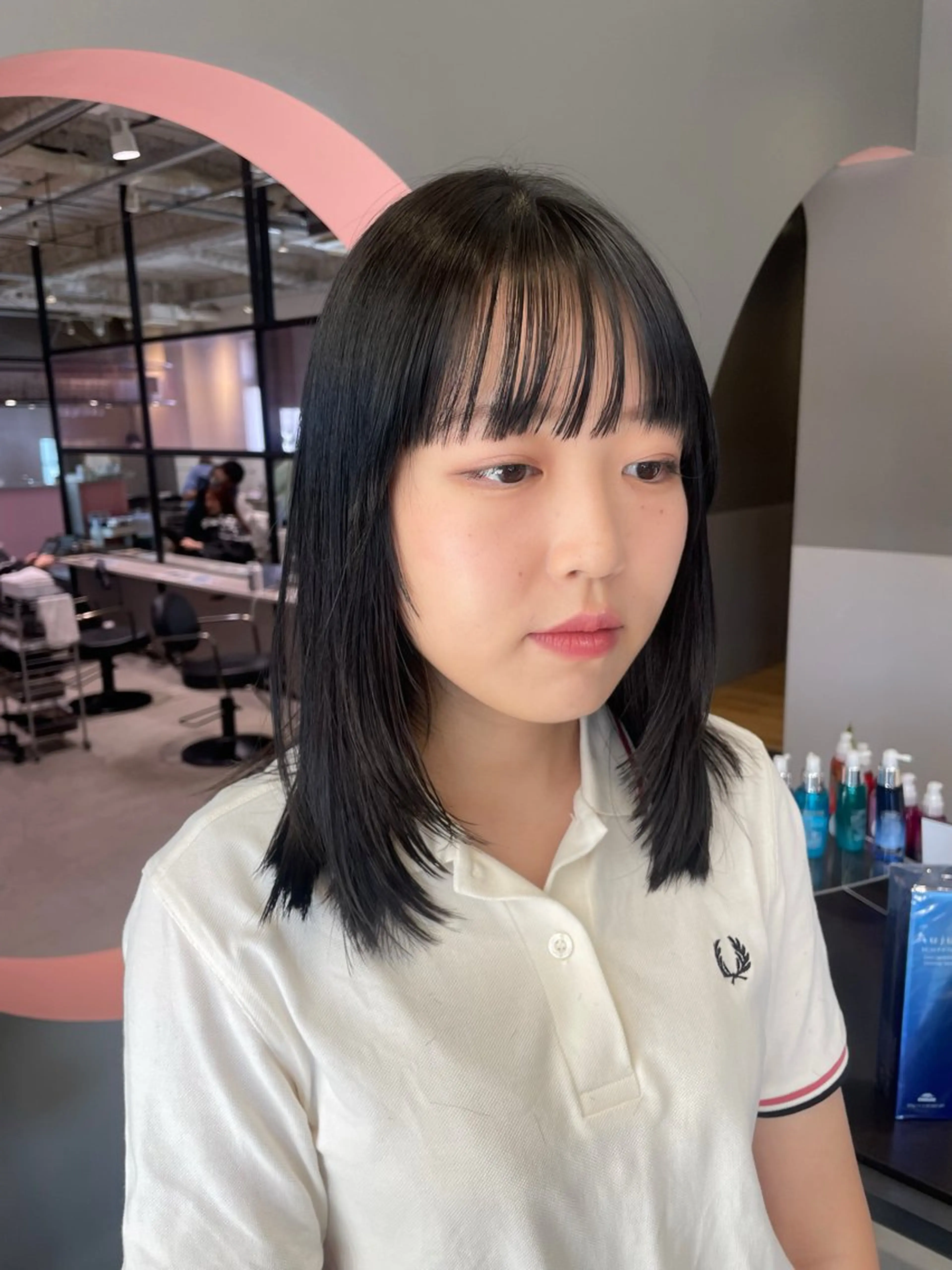 ミディアム ヘアカラー ないとう ゆうかのヘアスタイル