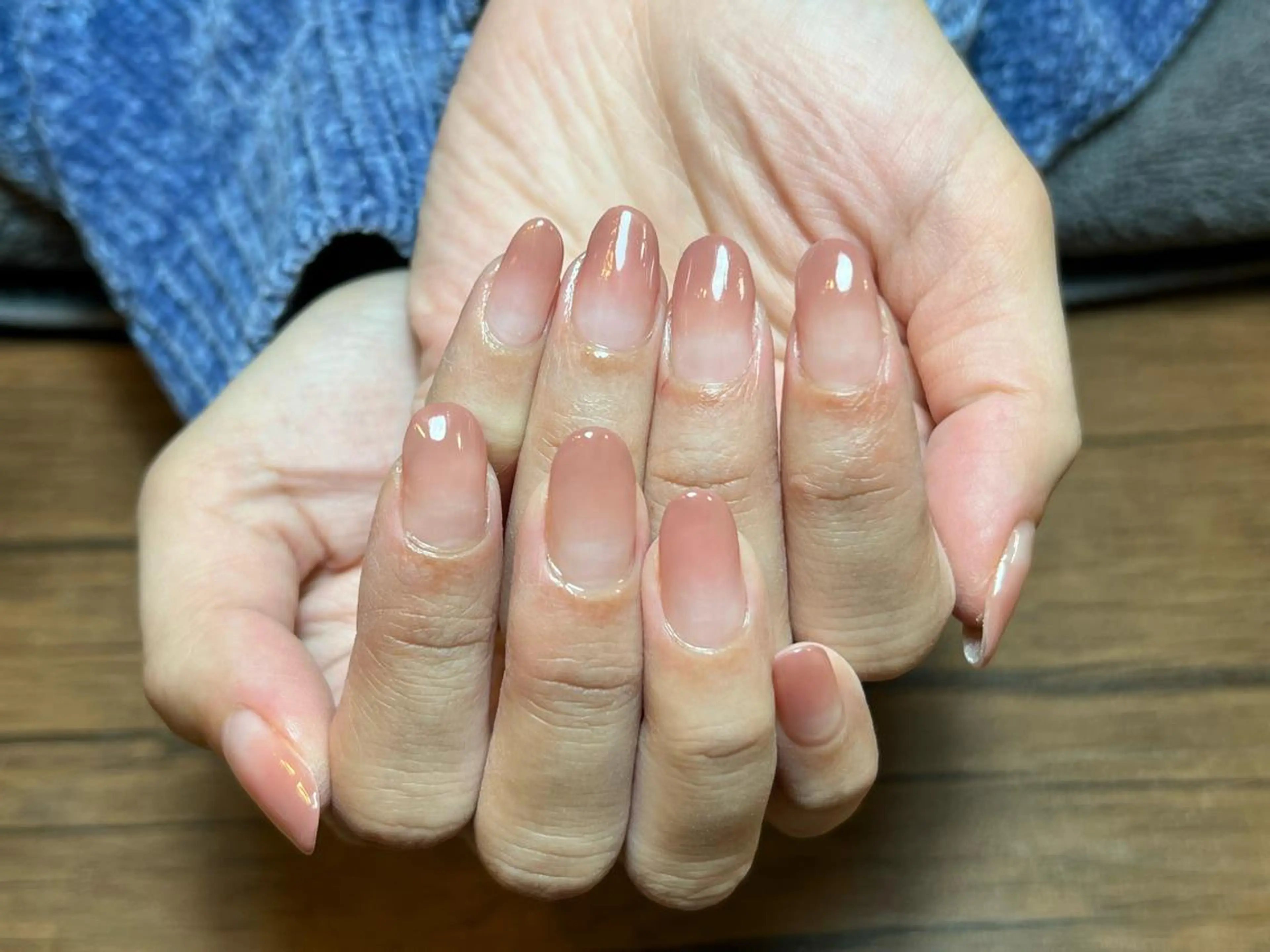 ネイル グラデーション ピンク ハンドネイル HENRIETTA NAILSALONのネイルデザイン