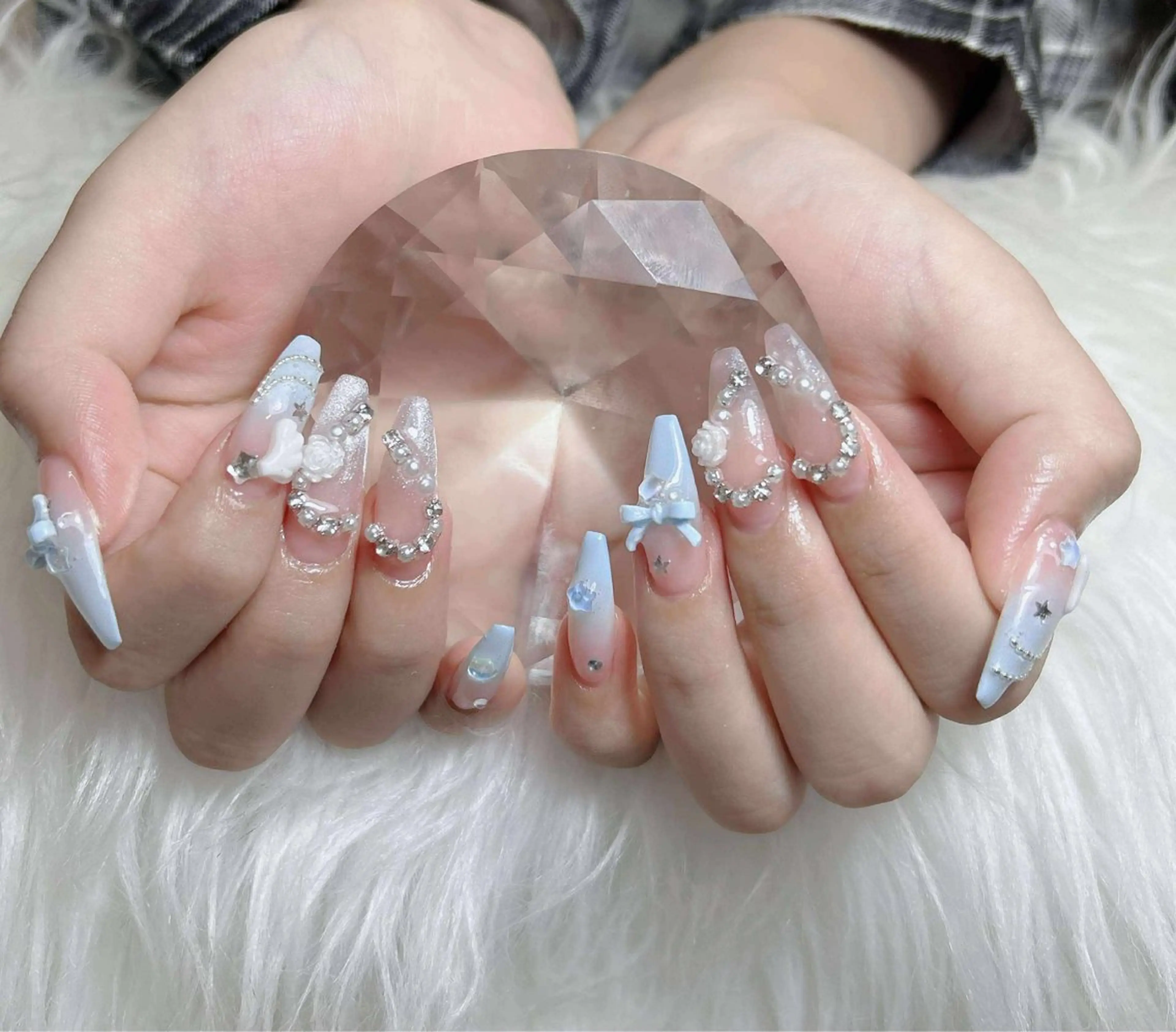 ネイル オーロラネイル チークネイル フットネイル フレンチネイル 韓国ネイル ハンドネイル Lumi Nail 新大久保3‘のネイルデザイン