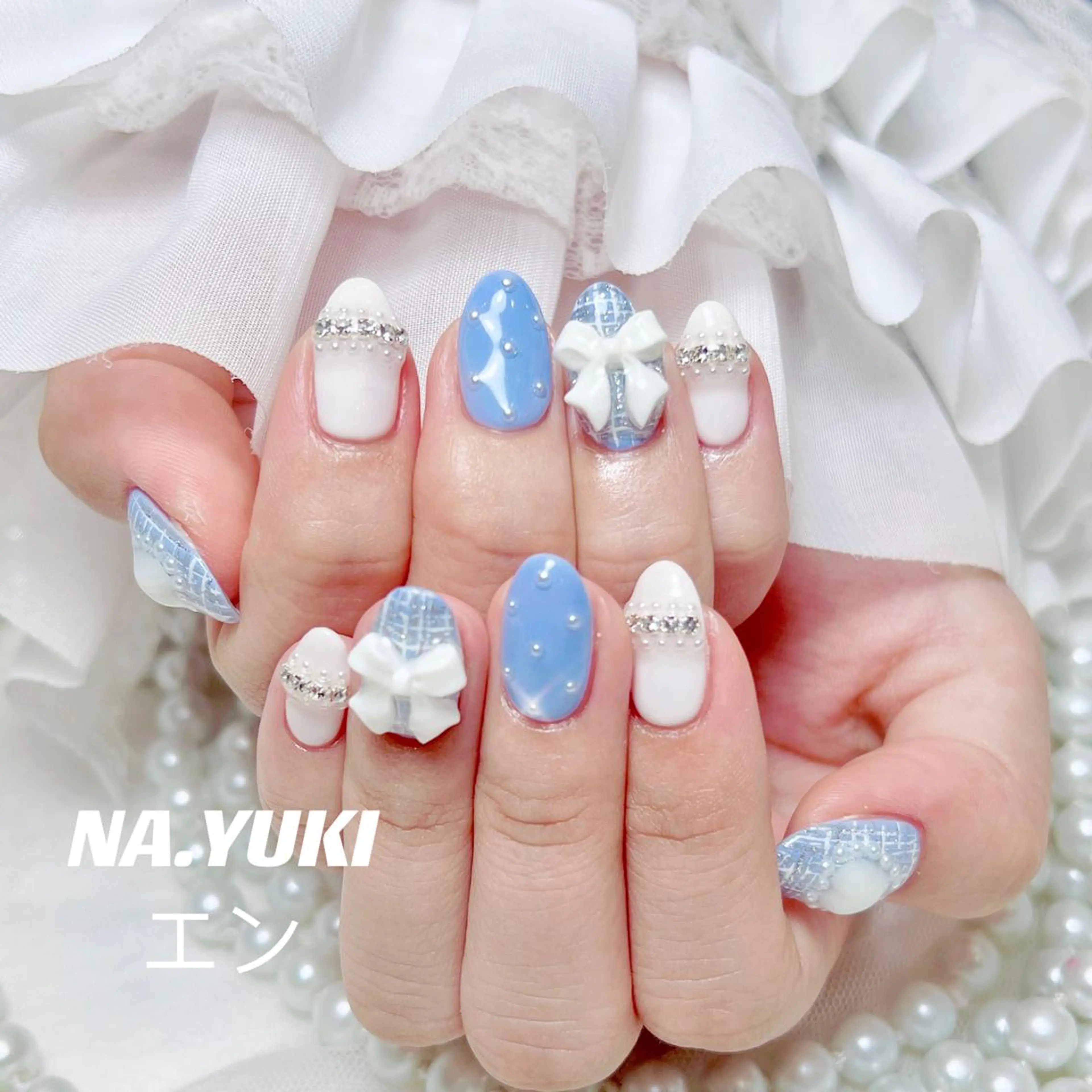 ネイル 🦋 Queenieのネイルデザイン