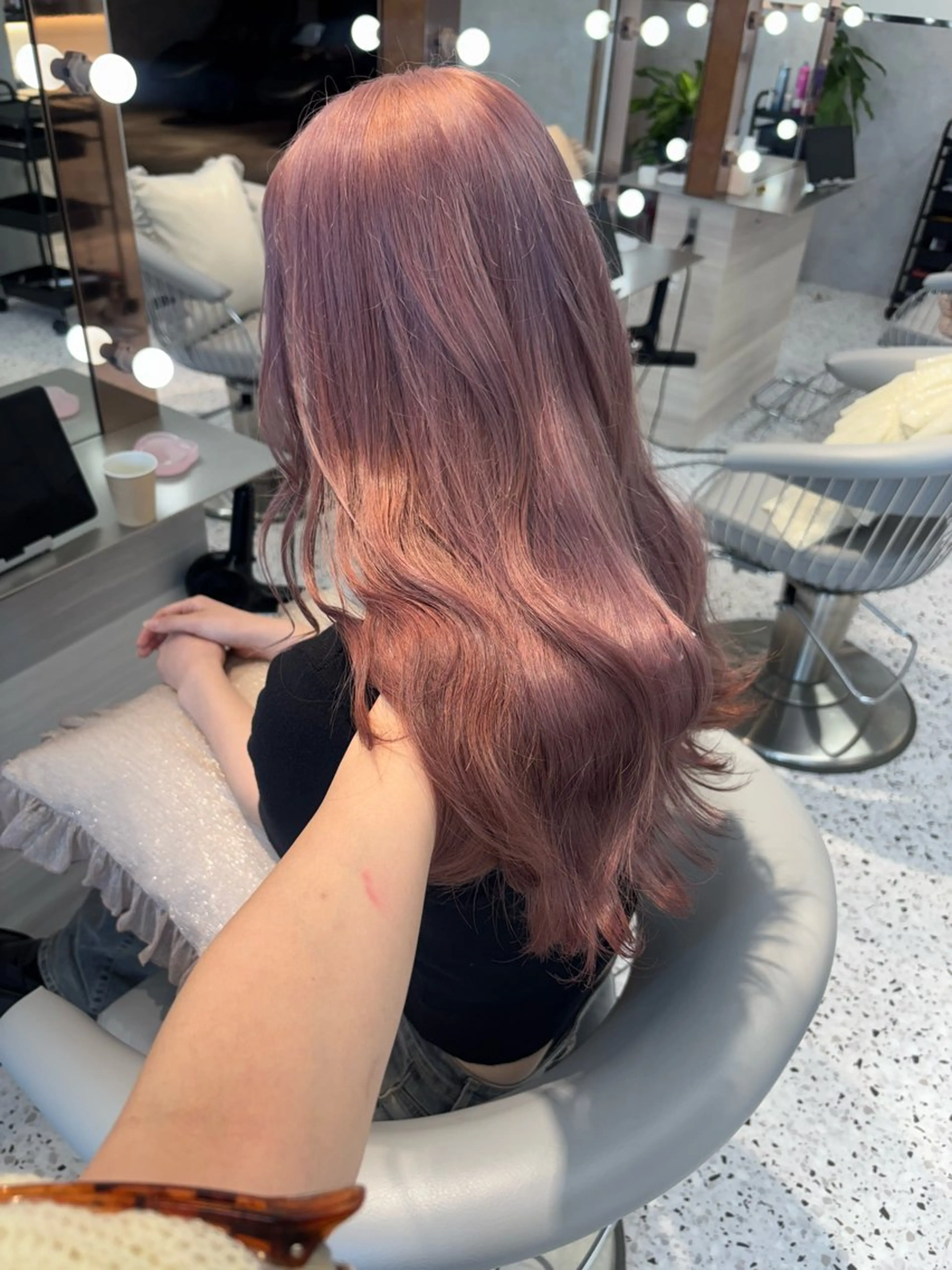 ミディアム ヘアカラー rina／ベージュ ワンホン/韓国ヘアのヘアスタイル