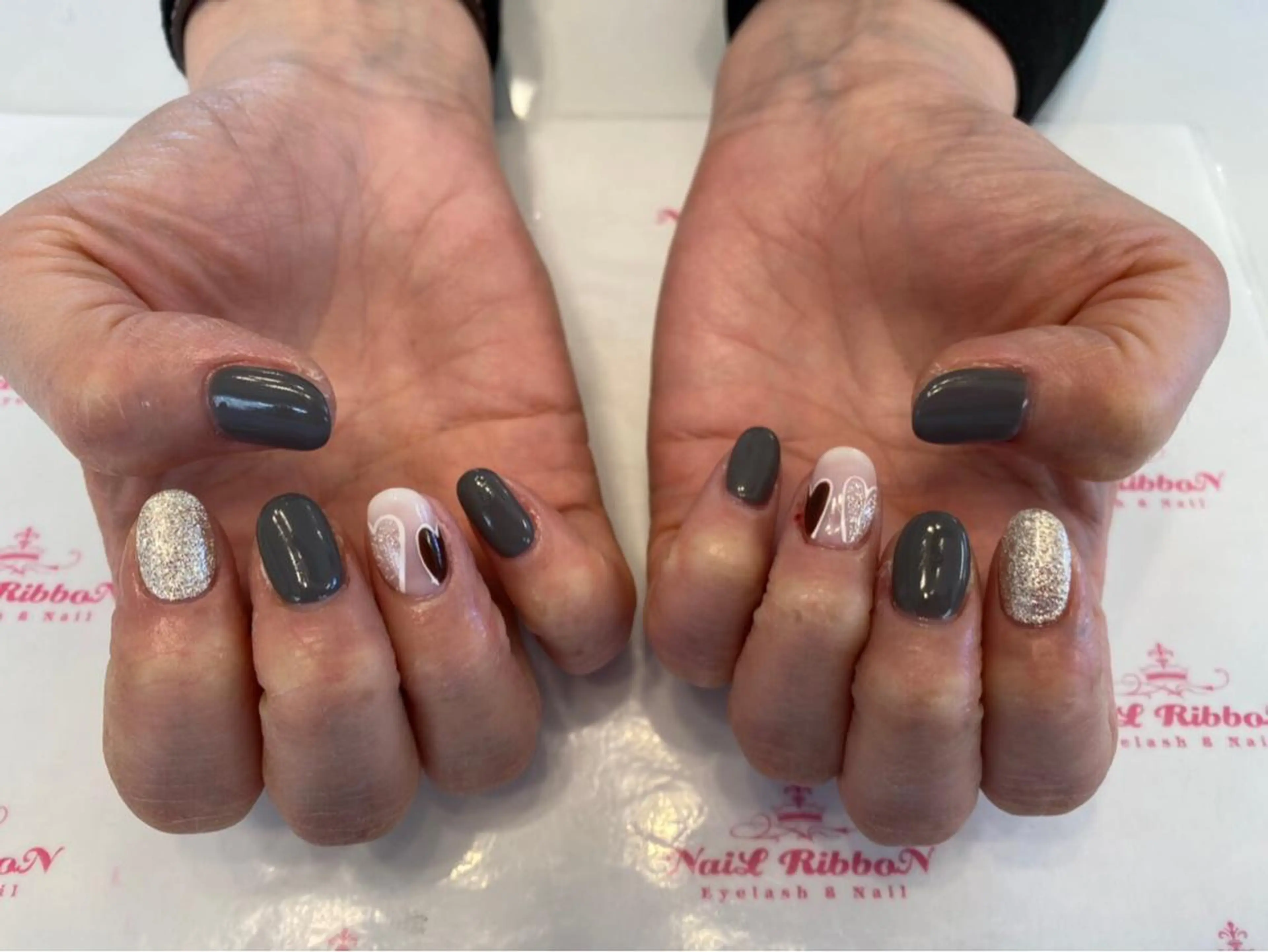 ネイル 春ネイル ネイルリボン 受付スタッフのネイルデザイン