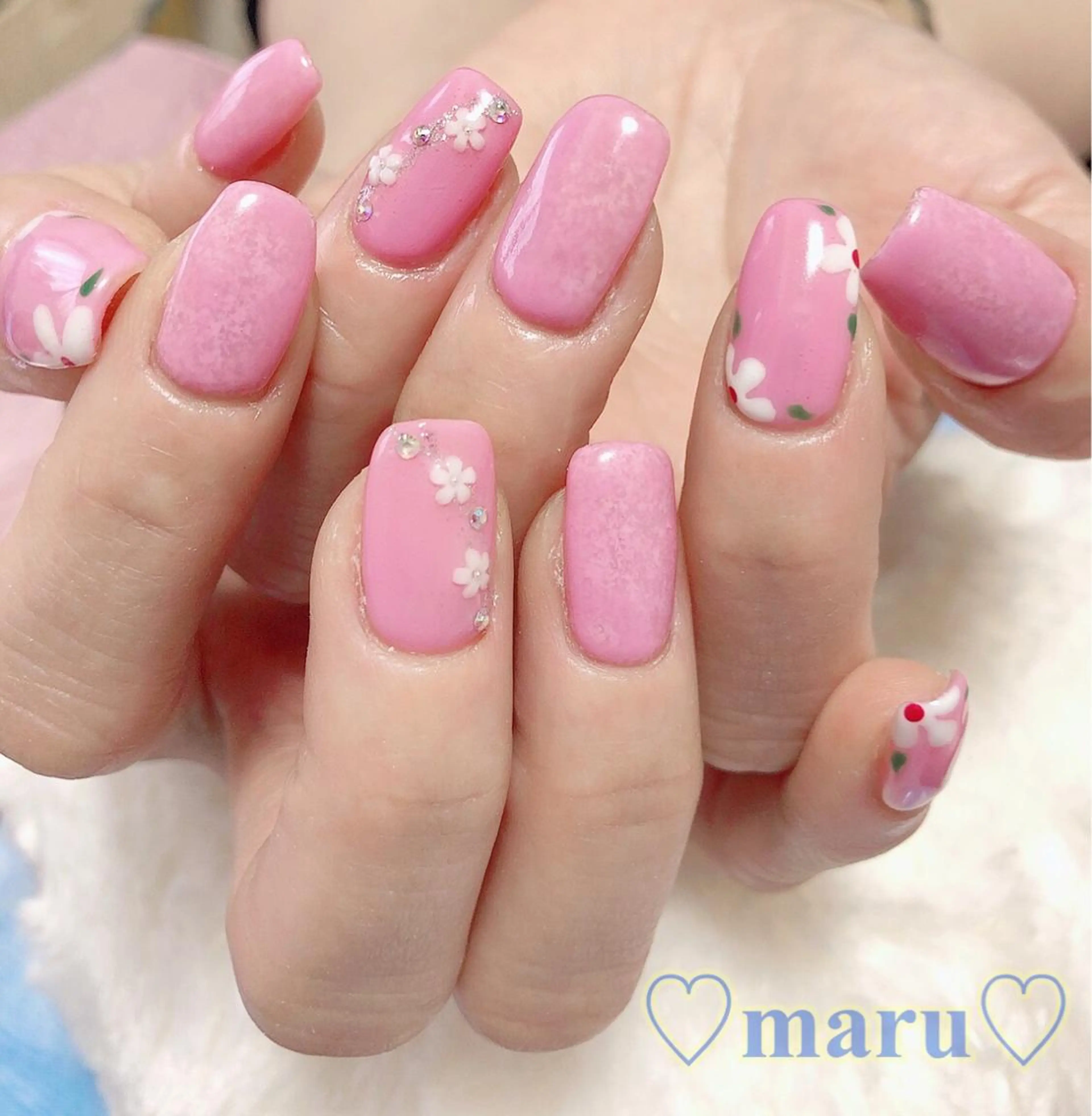 ネイル ハンドネイル フットネイル まるみ ♡のネイルデザイン