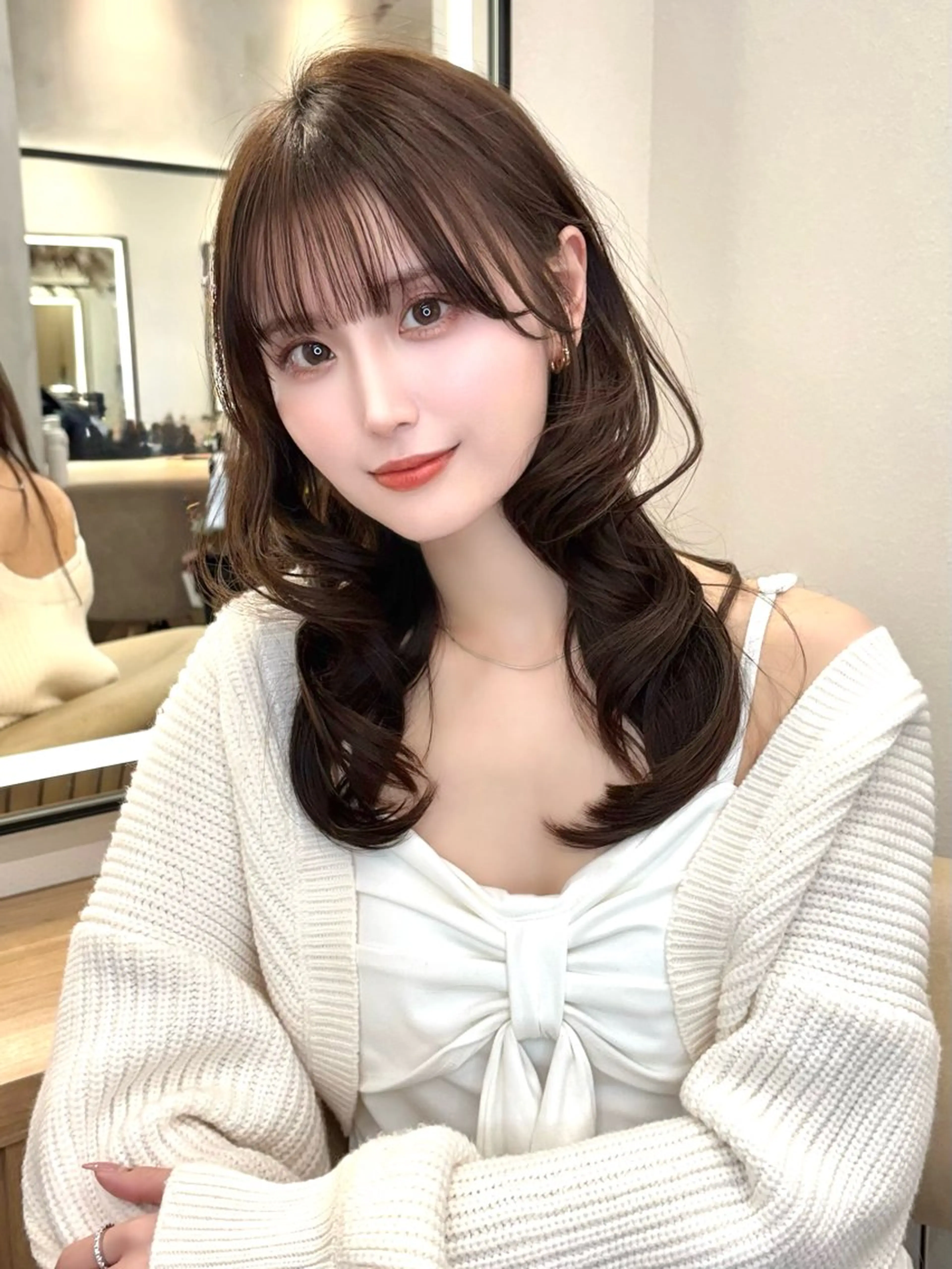 セミロング Lond profil 浦和所属・浦和/ハッシュカット /ウルフ/設樂彩乃のヘアスタイル