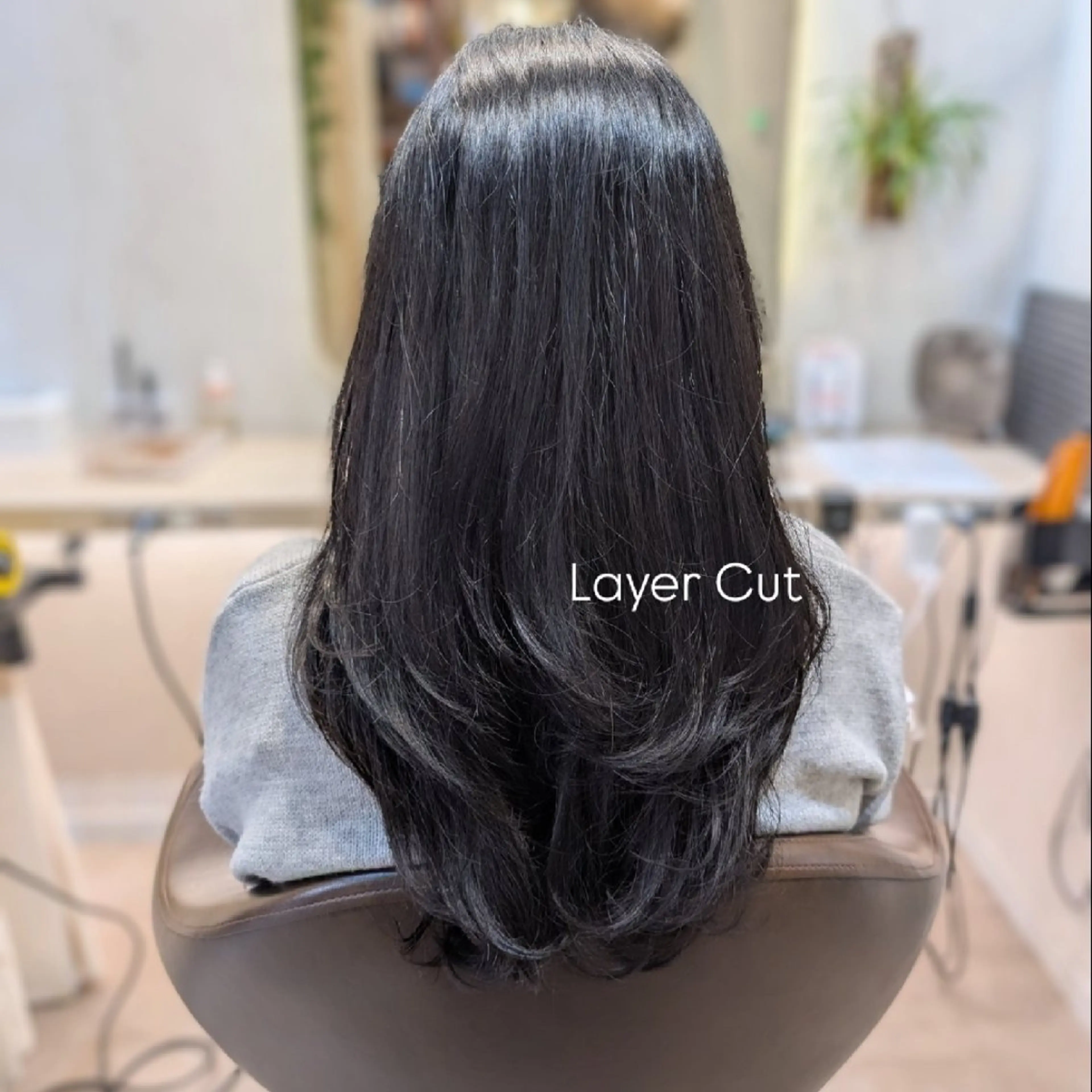 セミロング レイヤーカット koto💭 コトのヘアスタイル