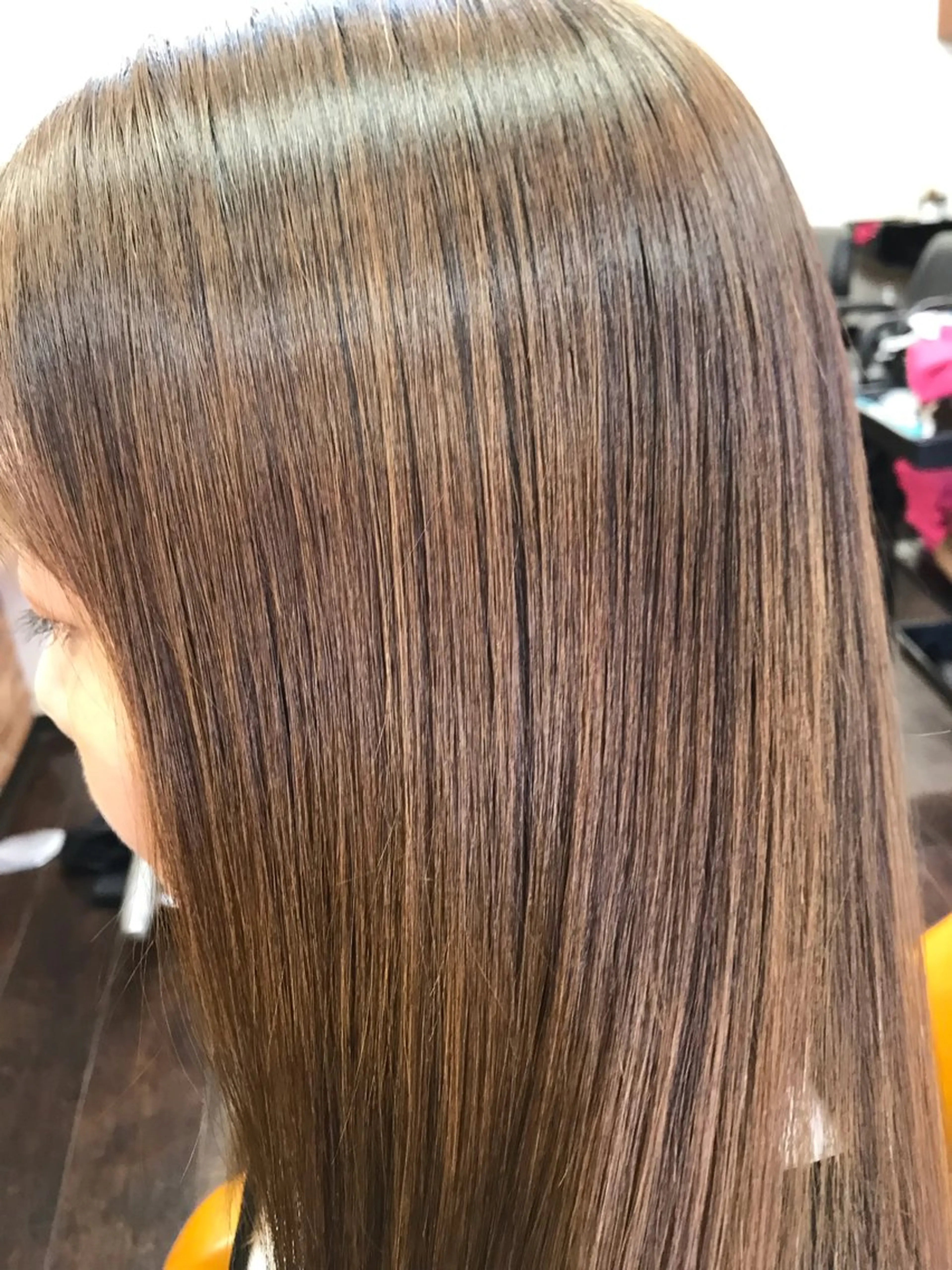 セミロング パーマ 桧山 真のヘアスタイル