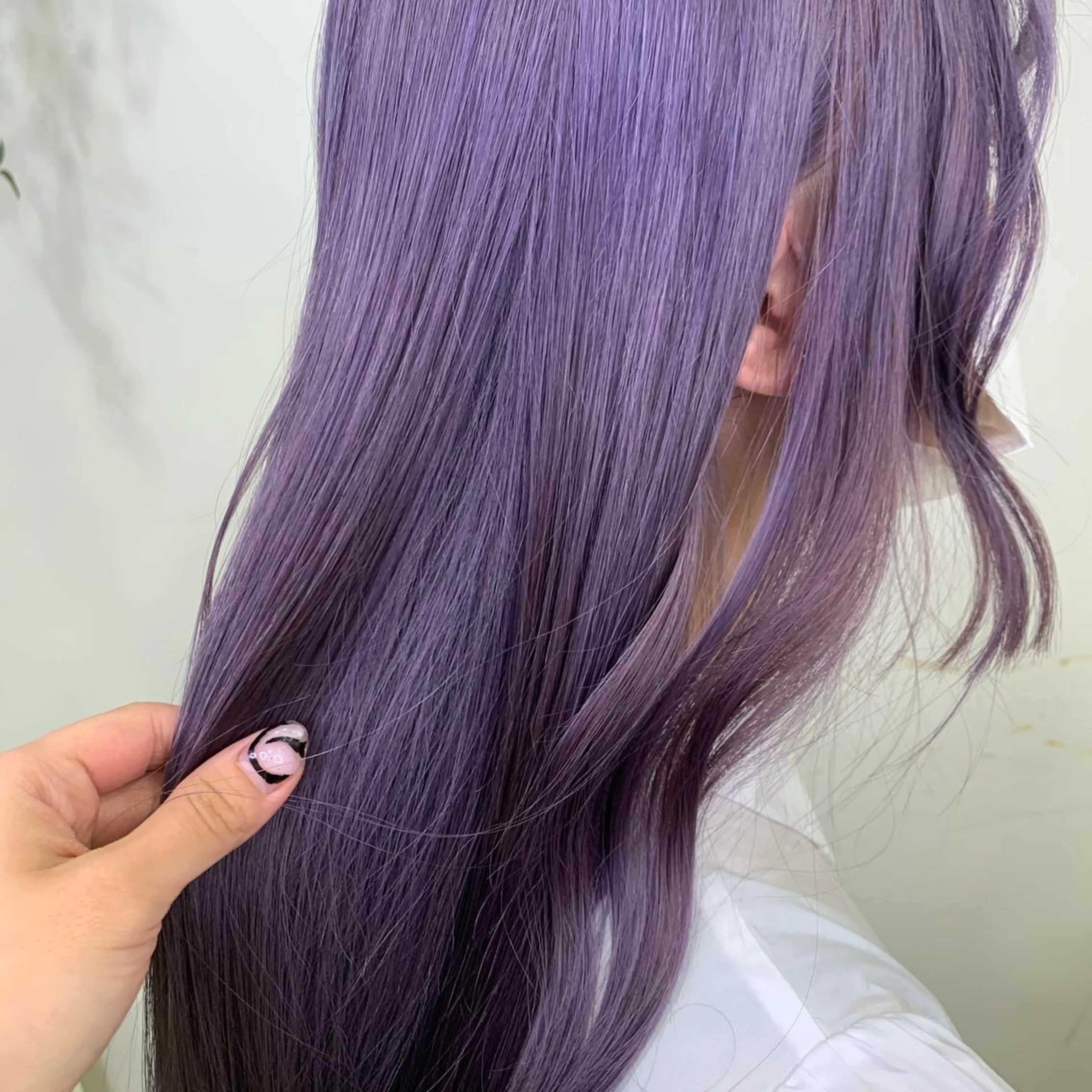 ロング 韓国ハイトーン🦋 hikariのヘアスタイル