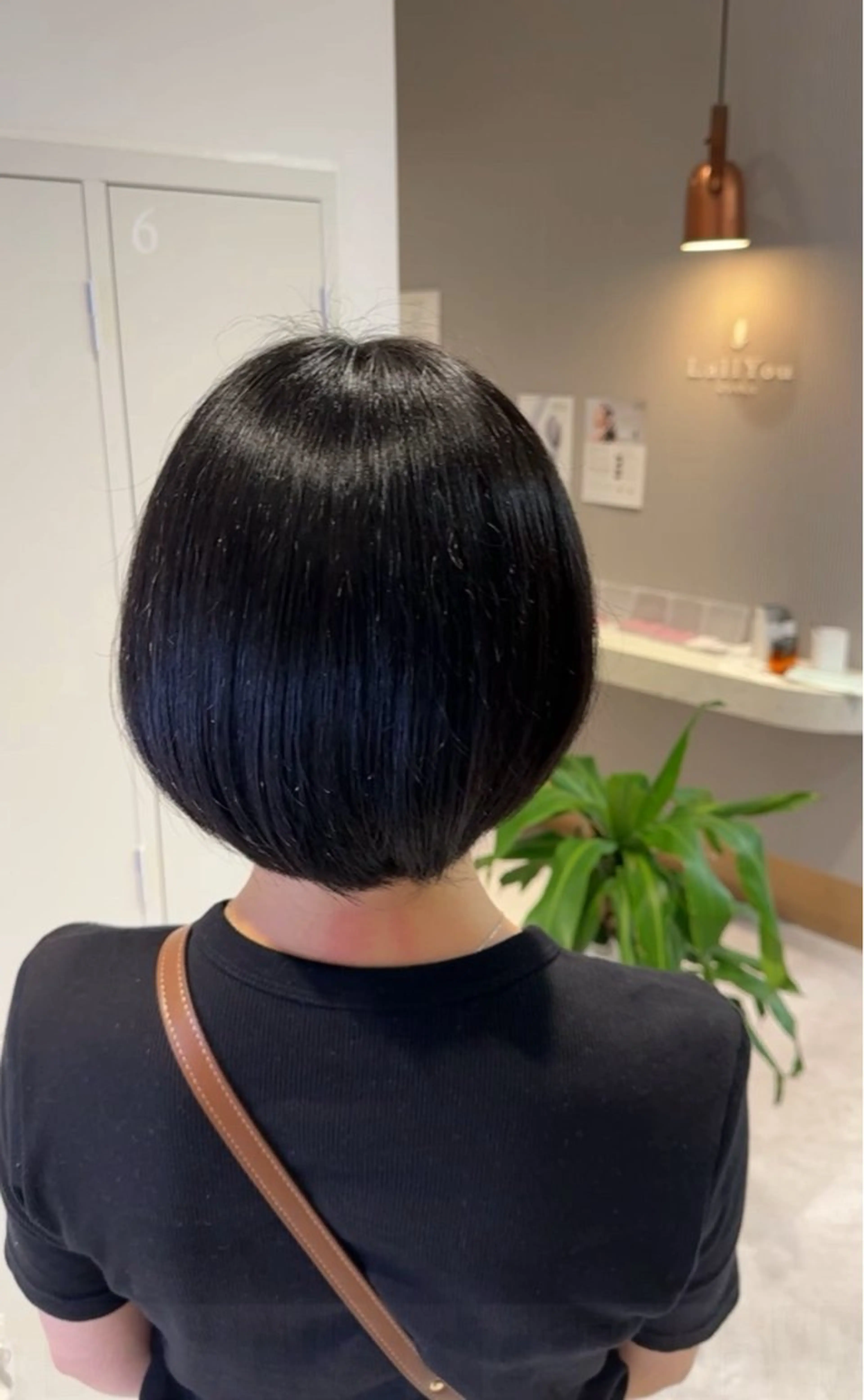 ミディアム emu所属・小顔カット/レイヤー 美髪特化/千葉中央のヘアスタイル