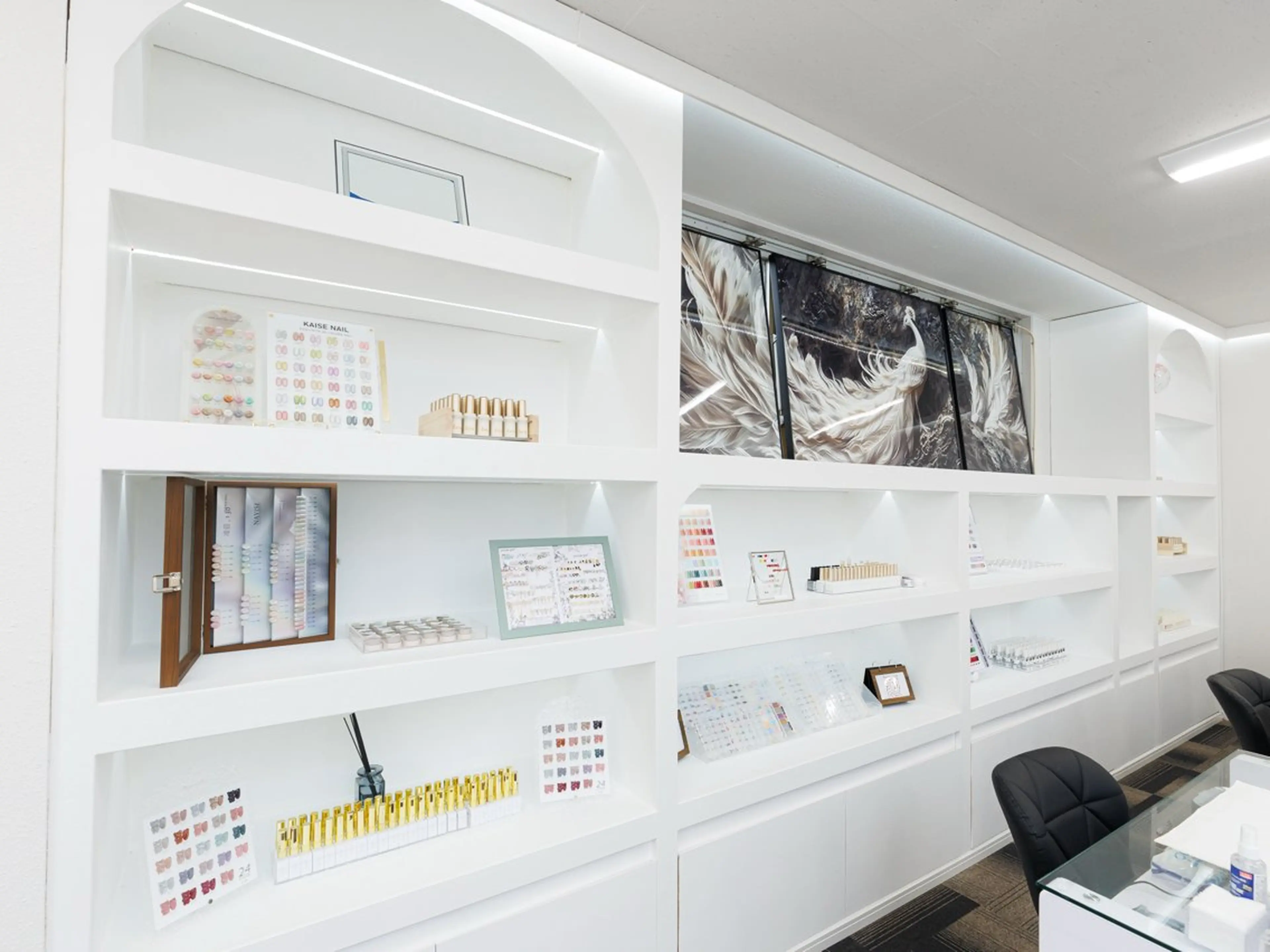 ネイル 長さ出し フットネイル フレンチネイル ジェルネイル ガーリー ハンドネイル NYネイルサロン 千葉中央店所属・NYネイルサロン 千葉中央店のネイルデザイン