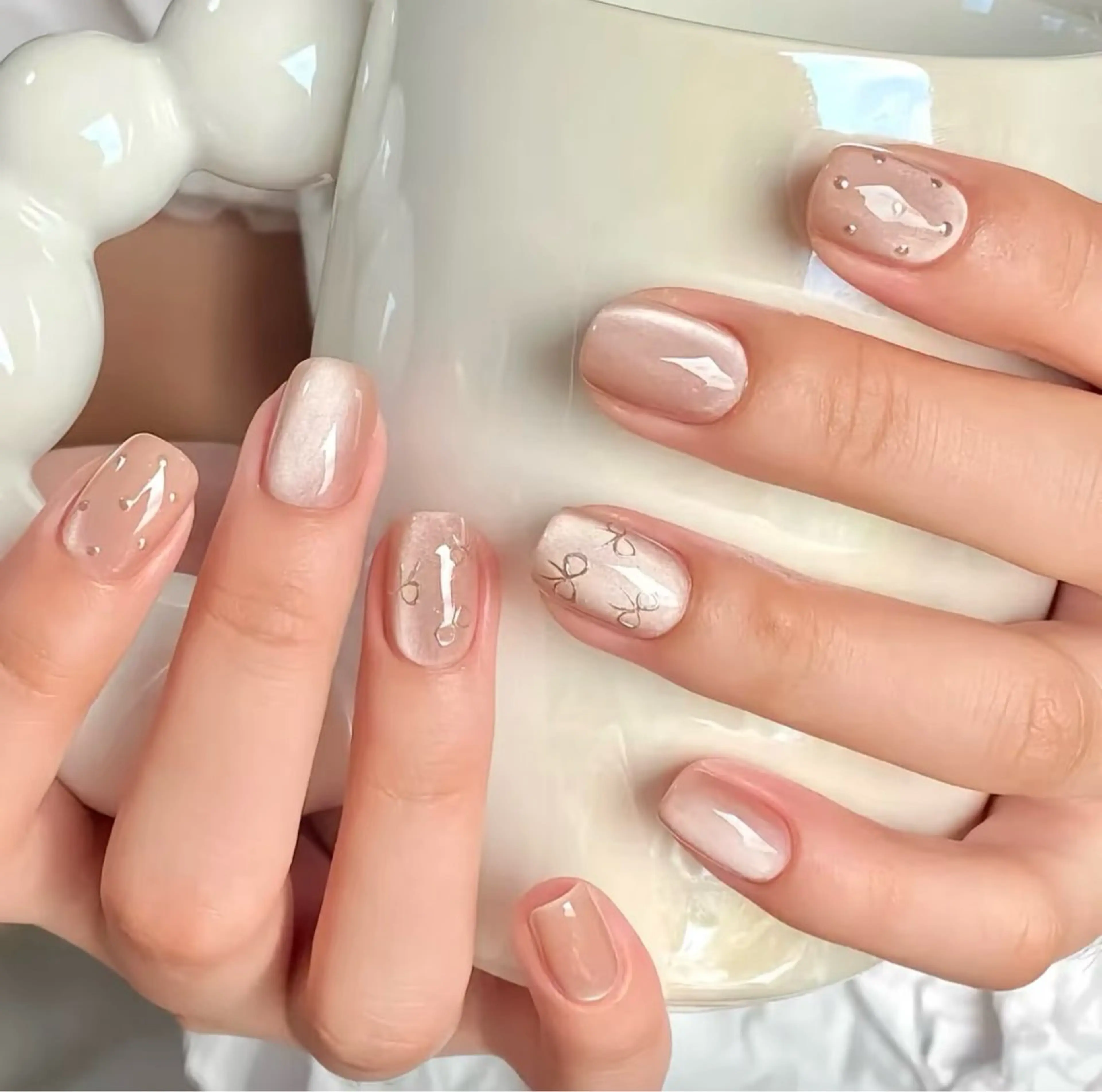 ネイル ハンドネイル H3 Nail Tsuki🦋💙のネイルデザイン