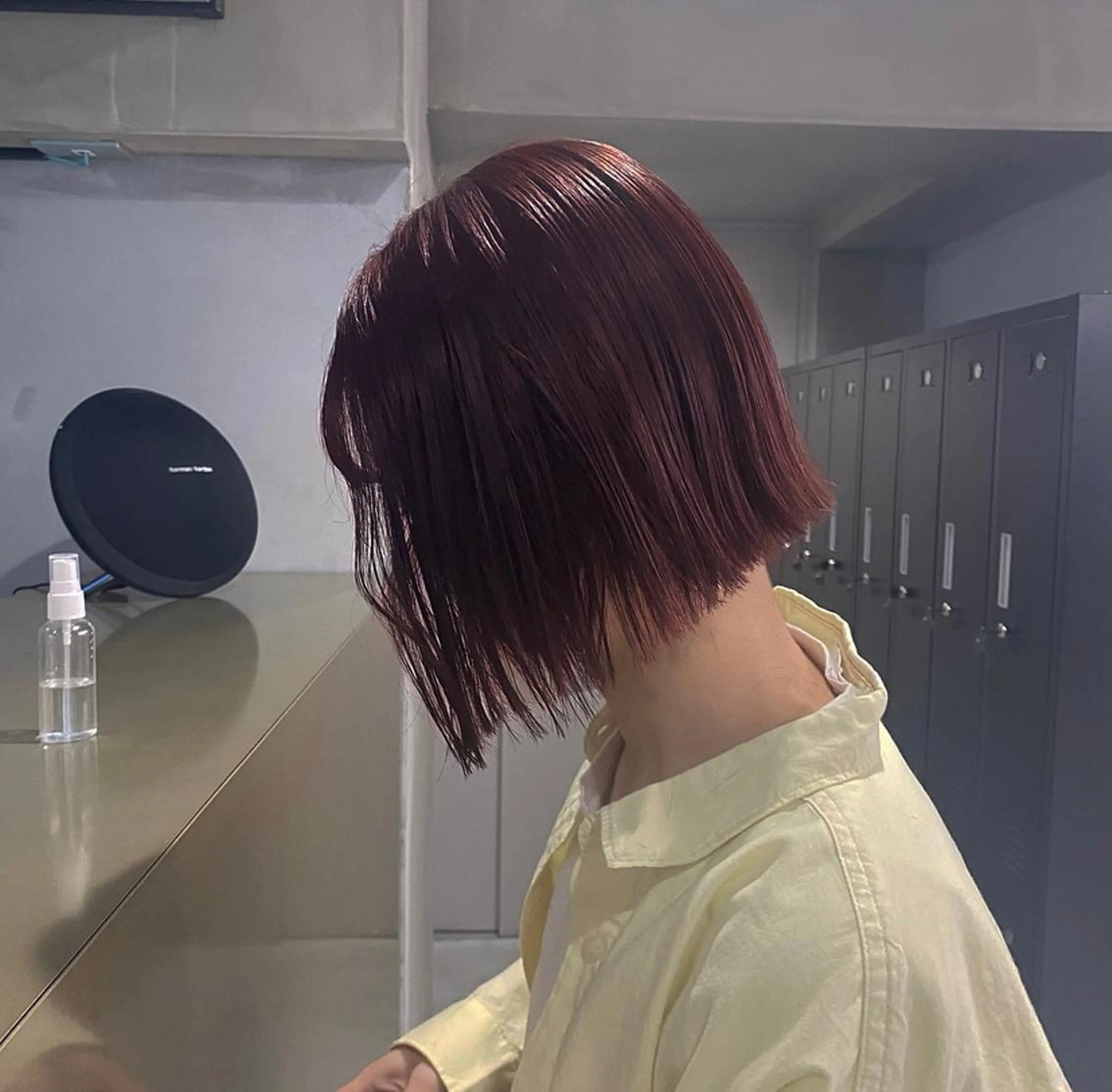 ショート カラー ブリーチ ボルドーカラー ブリーチなしカラー M所属・ハイトーン/透け感 カラー🎀真香のヘアスタイル